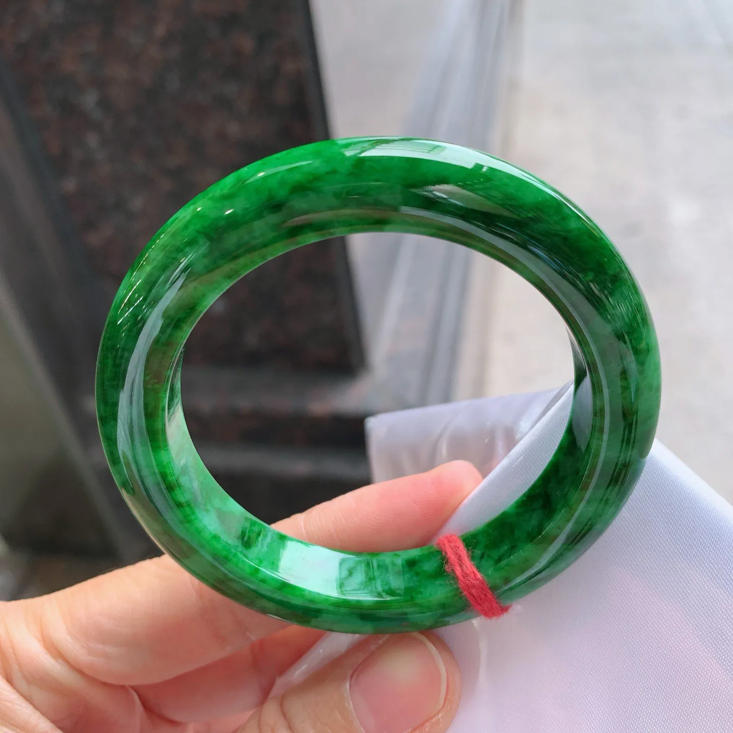 正圈满色花青绿 无瑕 尺寸：55.2/11.2/10 色辣