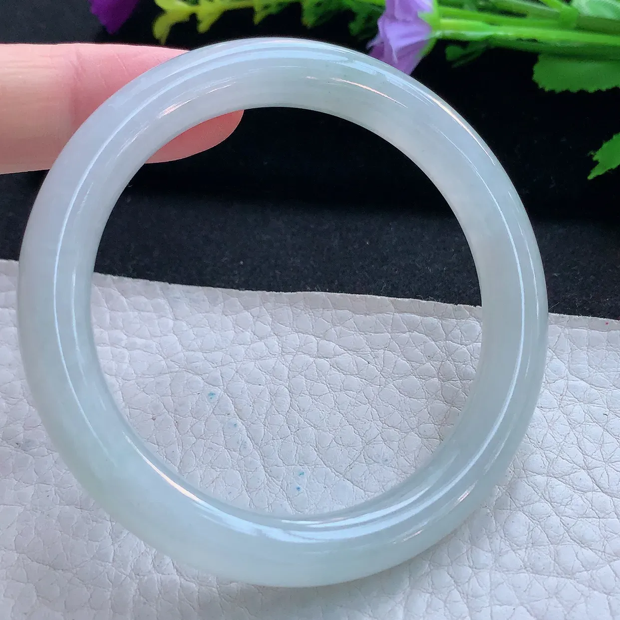 n实拍54.5*8.8美人镯 天然缅甸翡翠玉手镯冰纯秀气圆条叮当镯