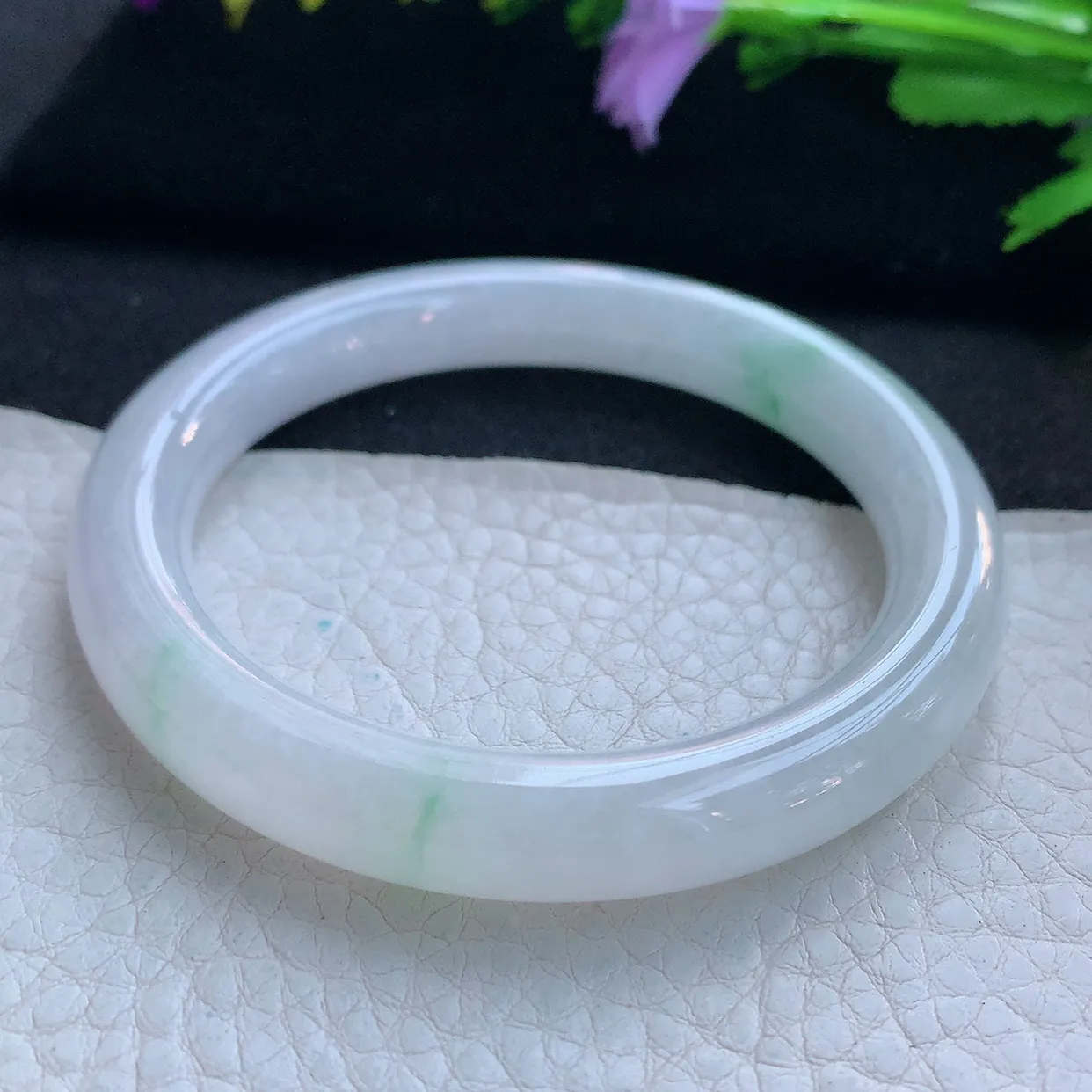 n实拍53.5*9.5*8.8美人镯 天然缅甸翡翠玉手镯飘清爽圆条叮当镯