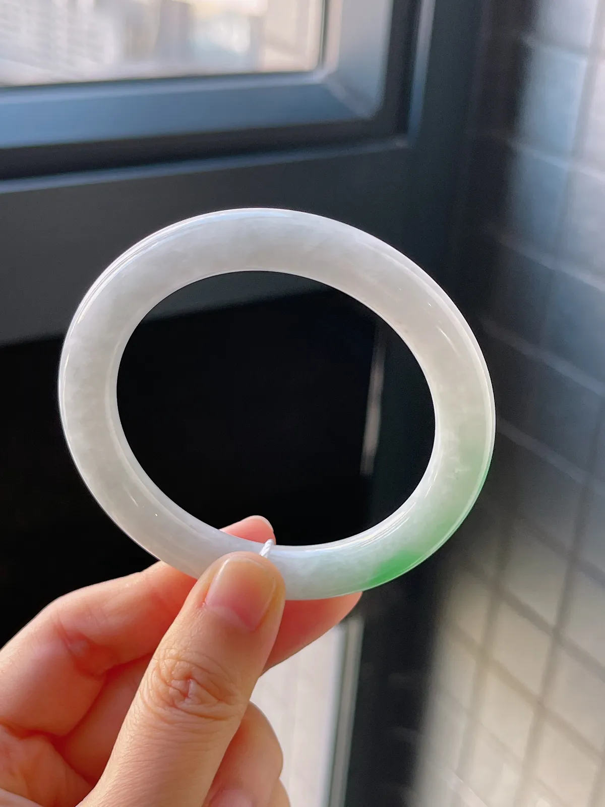 圆镯53圈口，翡翠糯化种飘花手镯