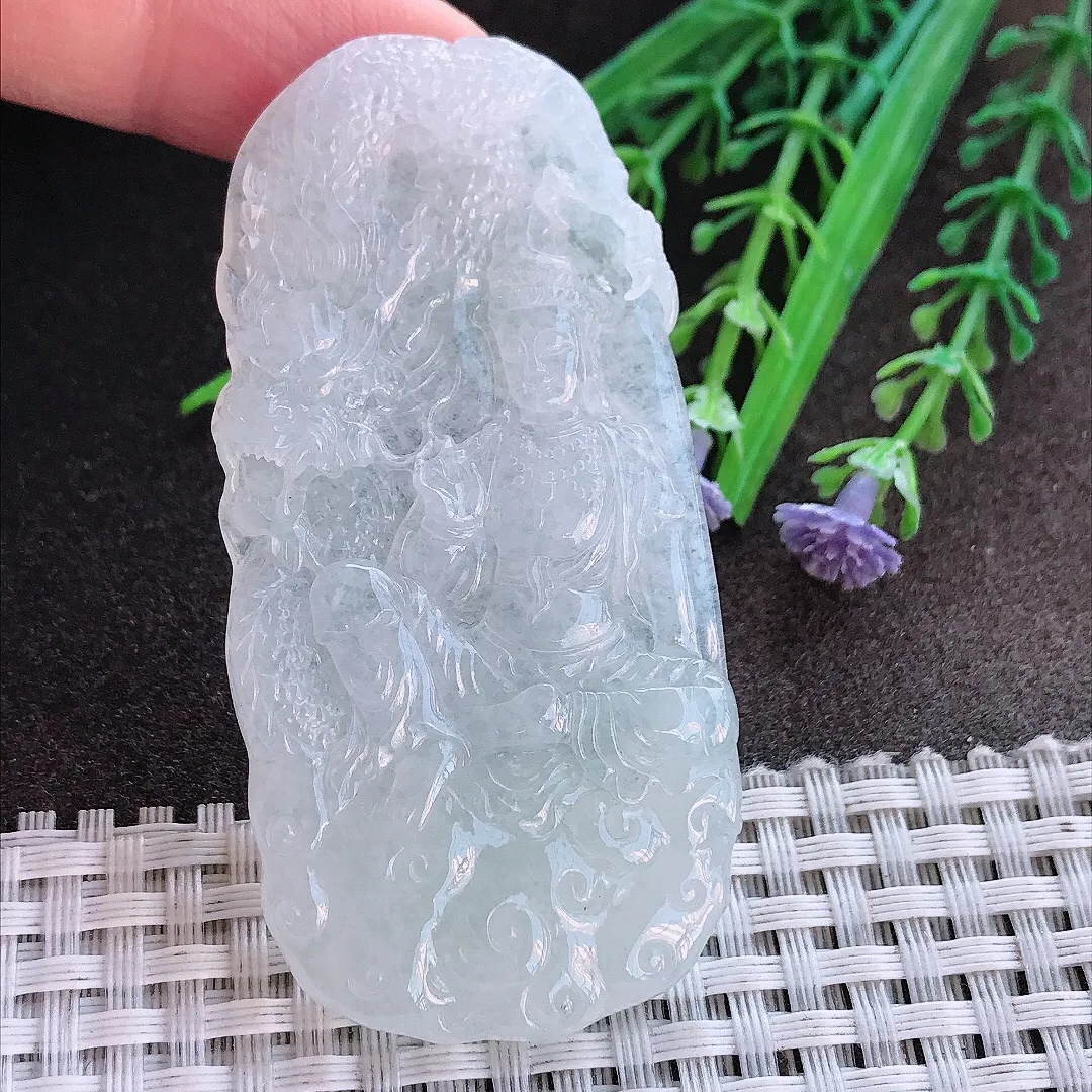 实拍A货翡翠68/33/6老坑秀气冰透御龙观音吊坠翡翠玉观音挂件