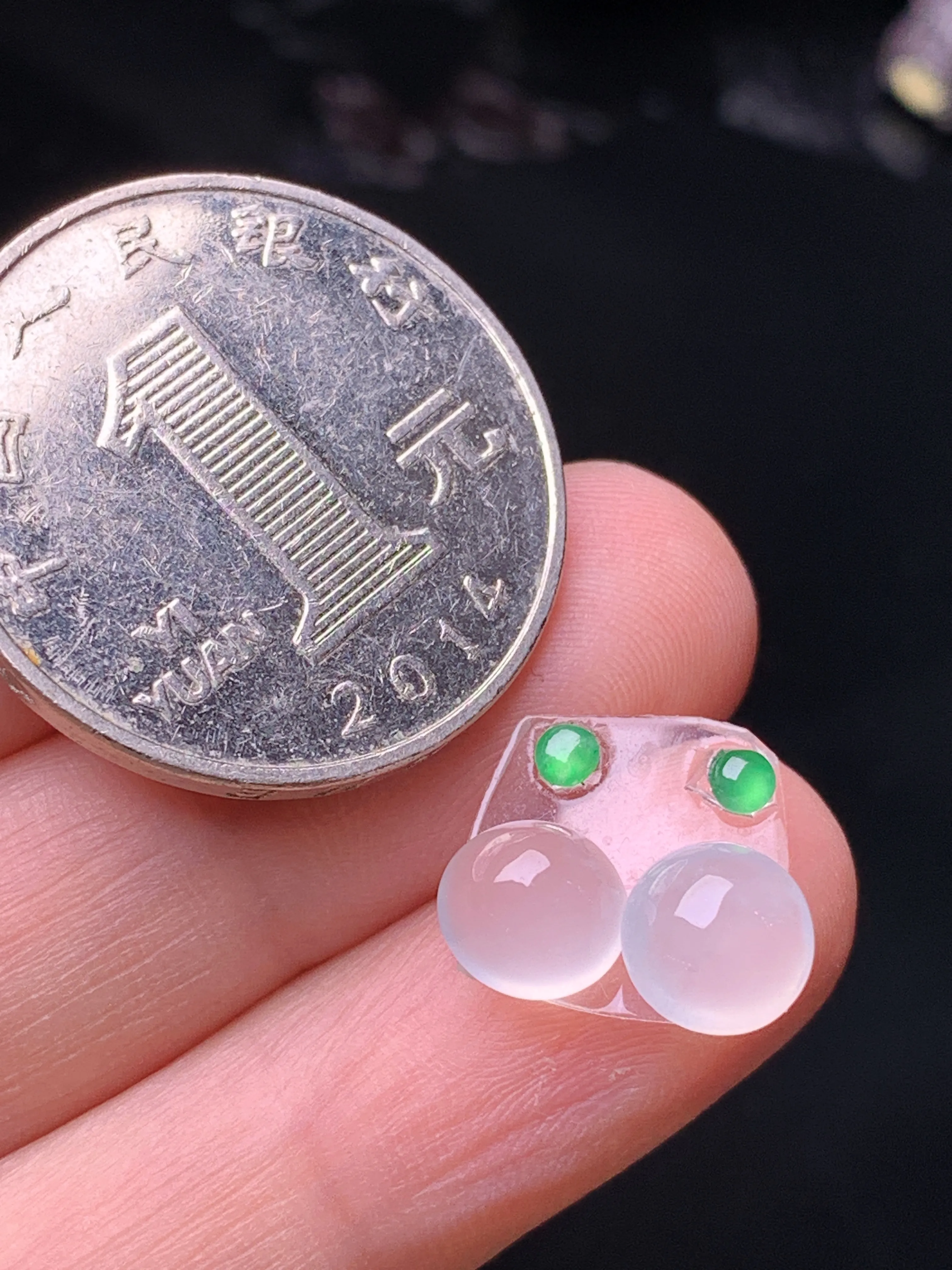 镶嵌款 冰种蛋面一对 玉质细腻 色泽艳丽清新 整体尺寸7*3.8