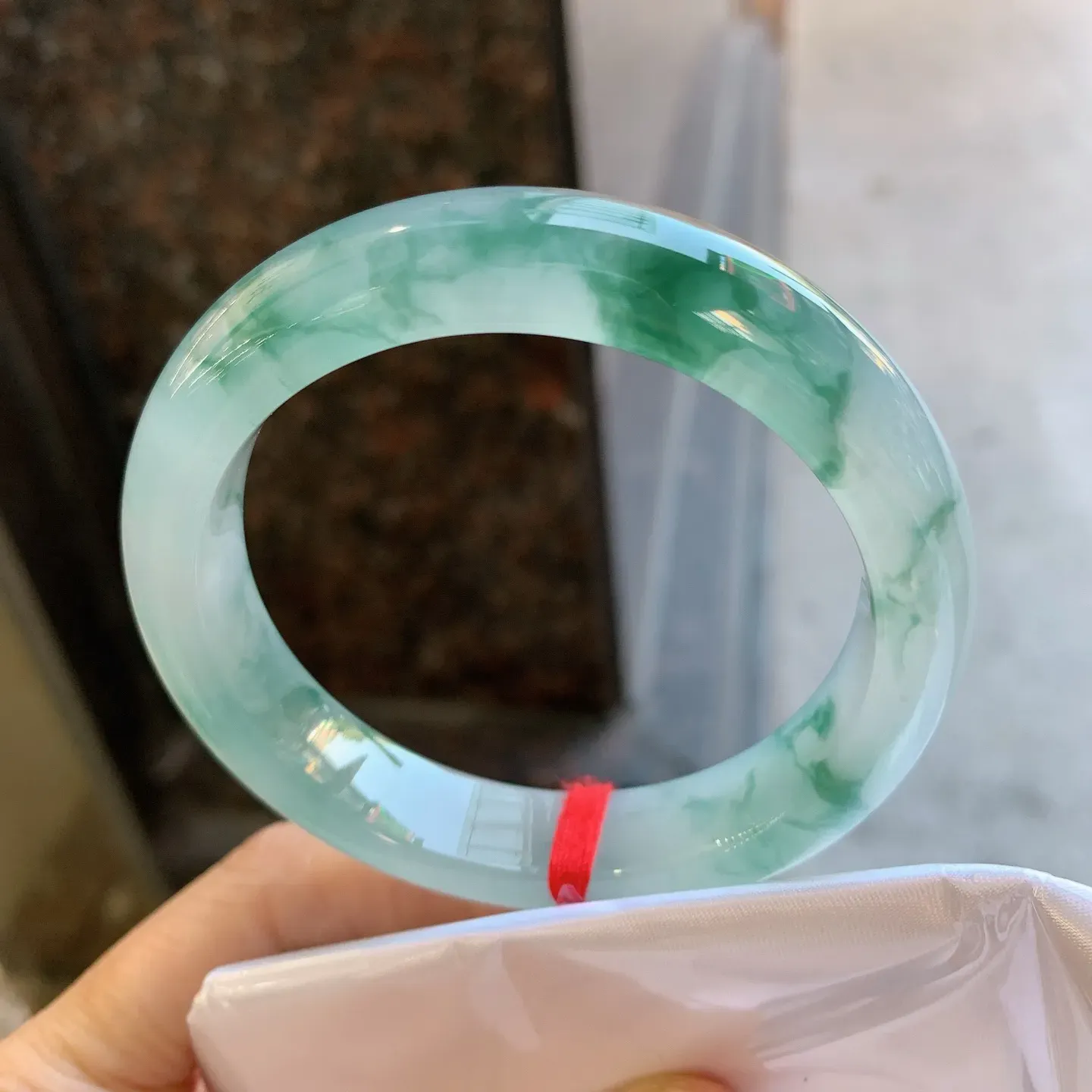 正圈冰飘花 无瑕 尺寸：56/12.2/8.8  冰润