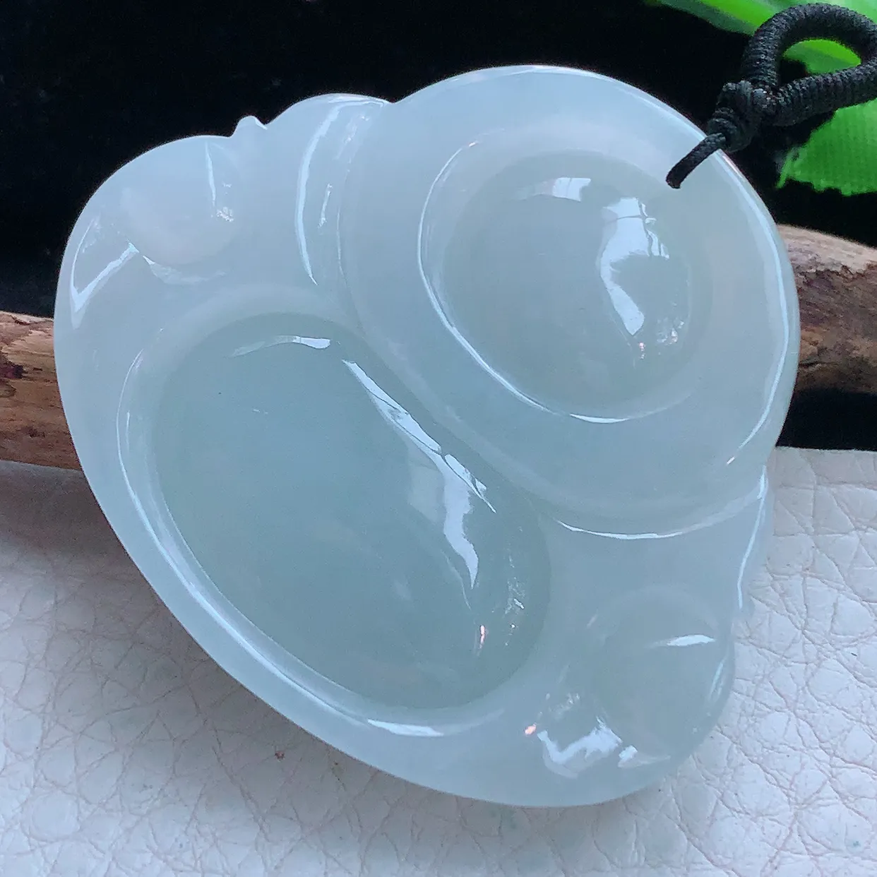 px实拍44.6*49.6*12.5缅甸翡翠精雕飘花饱满大佛公 弥勒佛玉挂件 毛衣坠