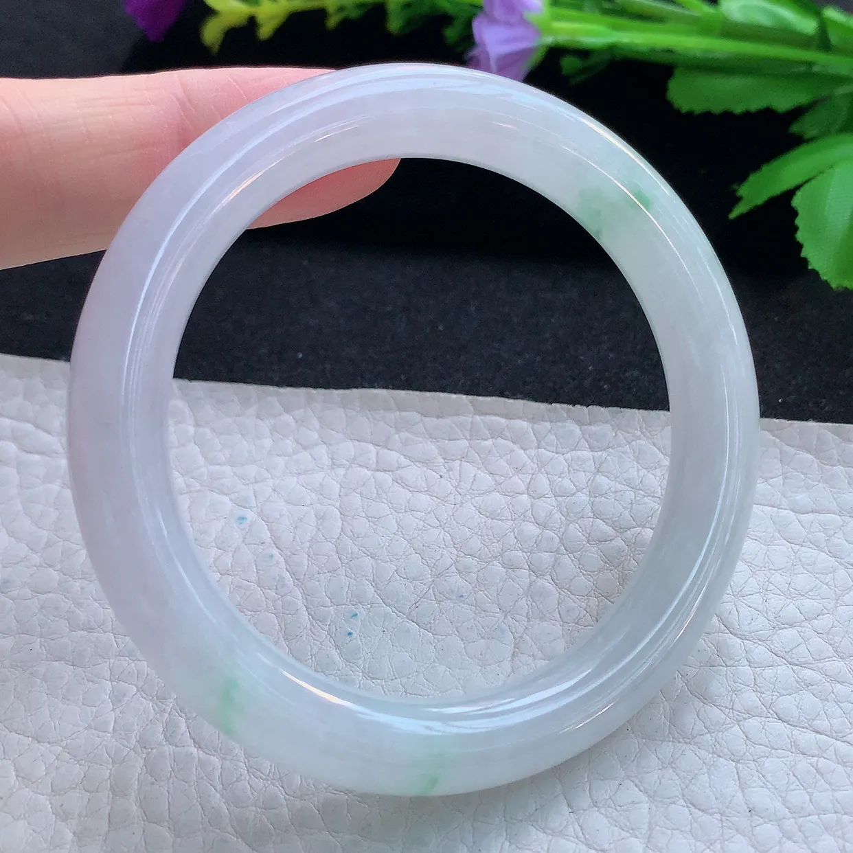 n实拍53.5*9.5*8.8美人镯 天然缅甸翡翠玉手镯飘清爽圆条叮当镯