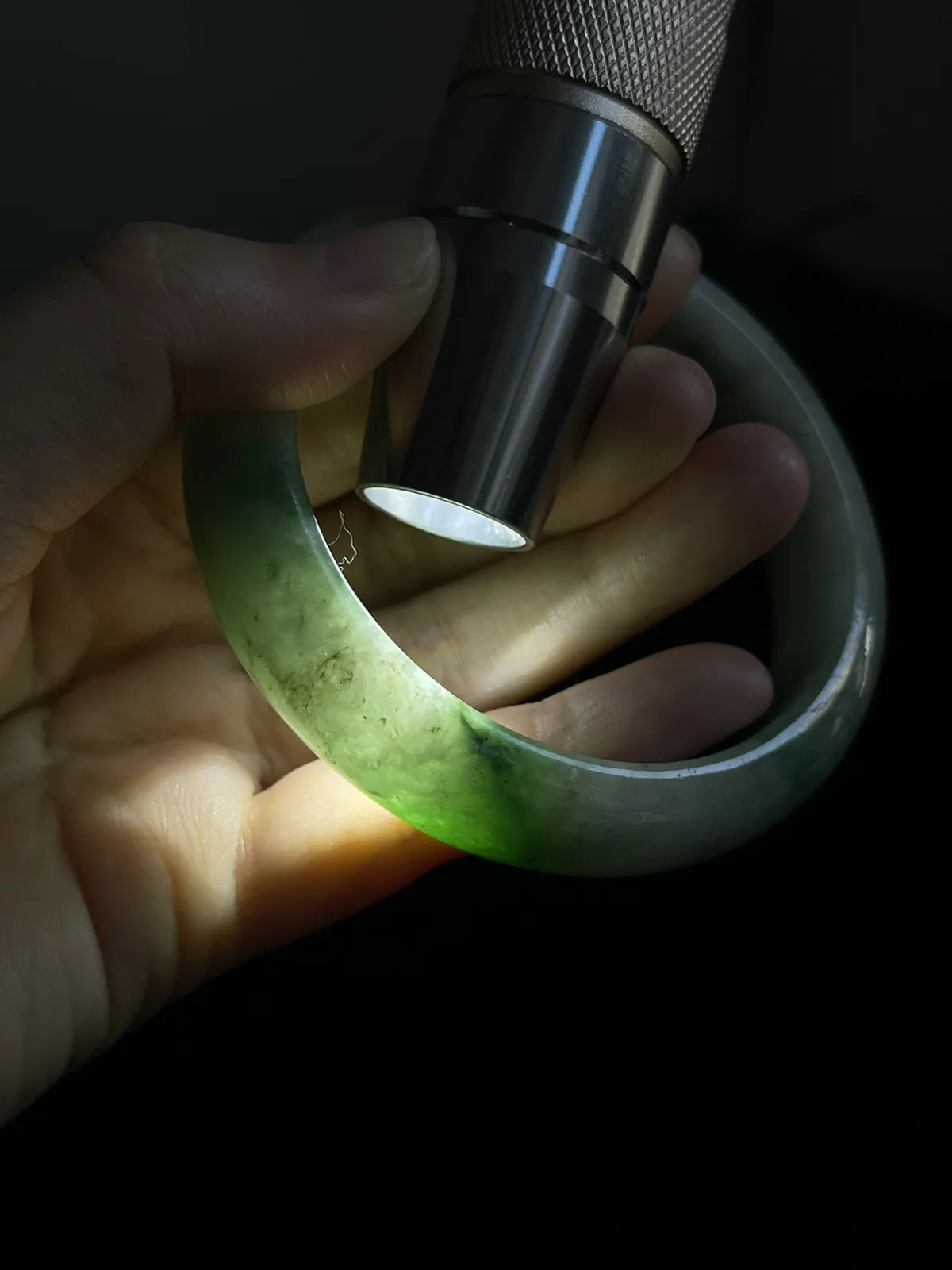 正圈57圈口，翡翠手镯