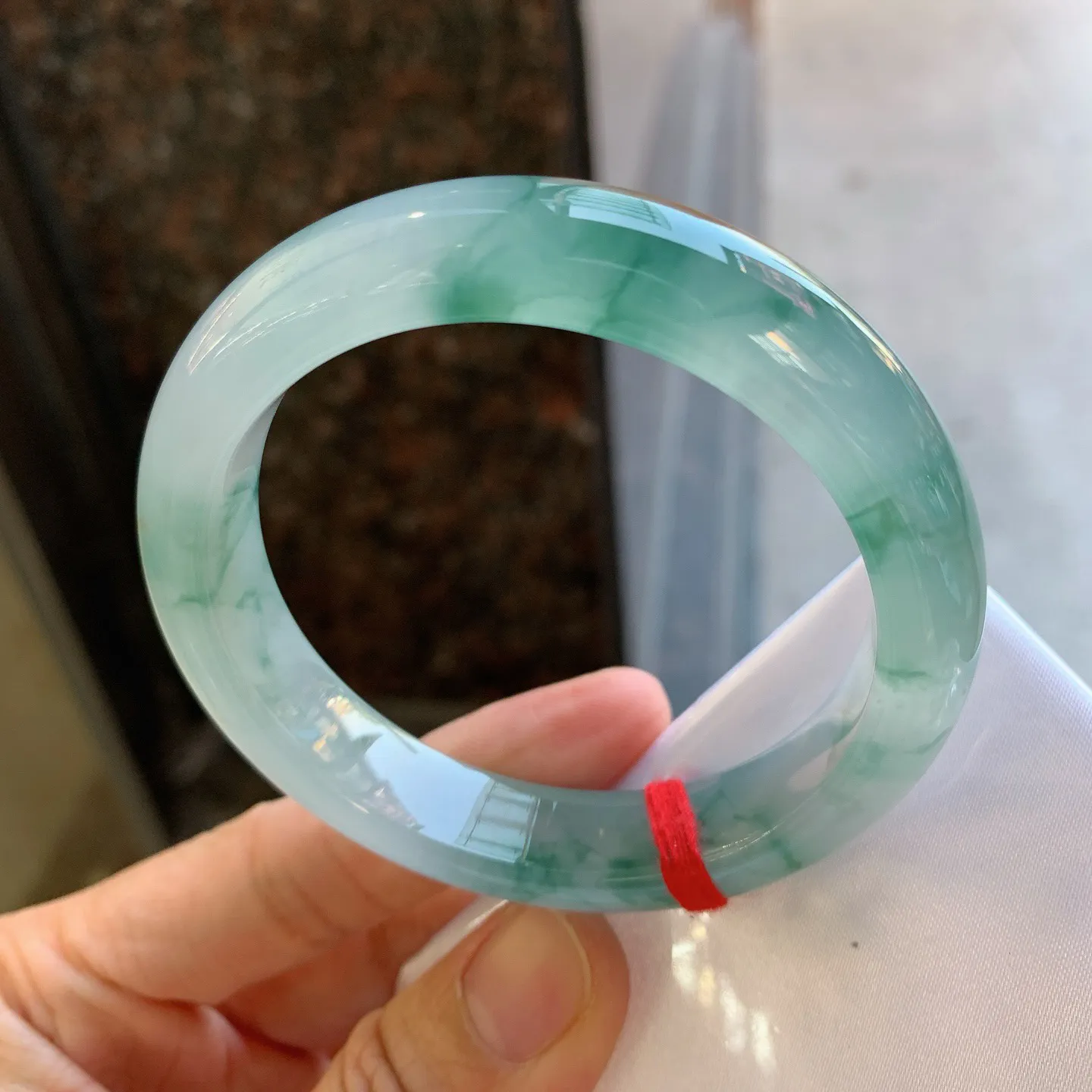 正圈冰飘花 无瑕 尺寸：56/12.2/8.8  冰润