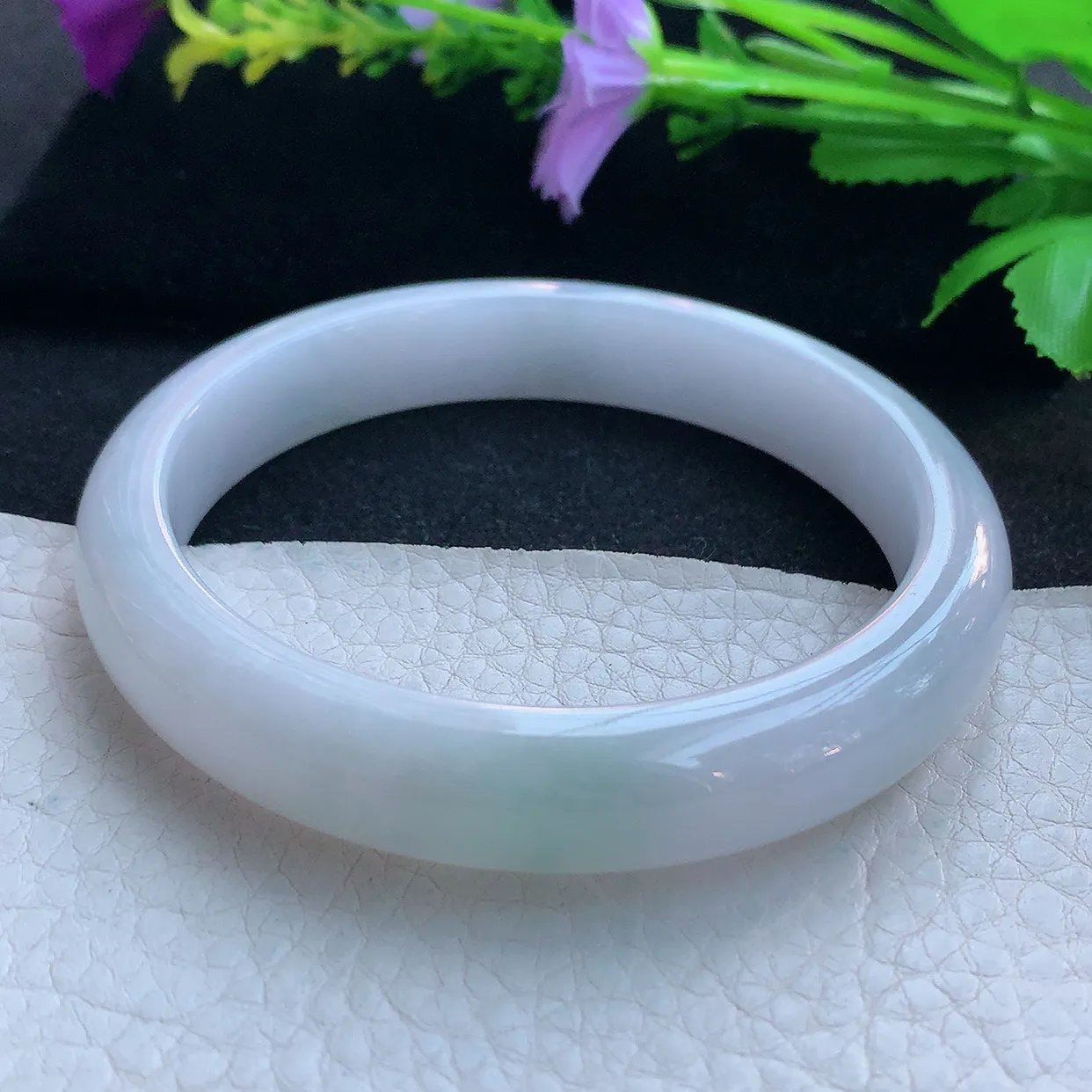 z大圈口61.5*12*8平安镯 天然缅甸翡翠玉手镯淡雅清新宽边玉手环