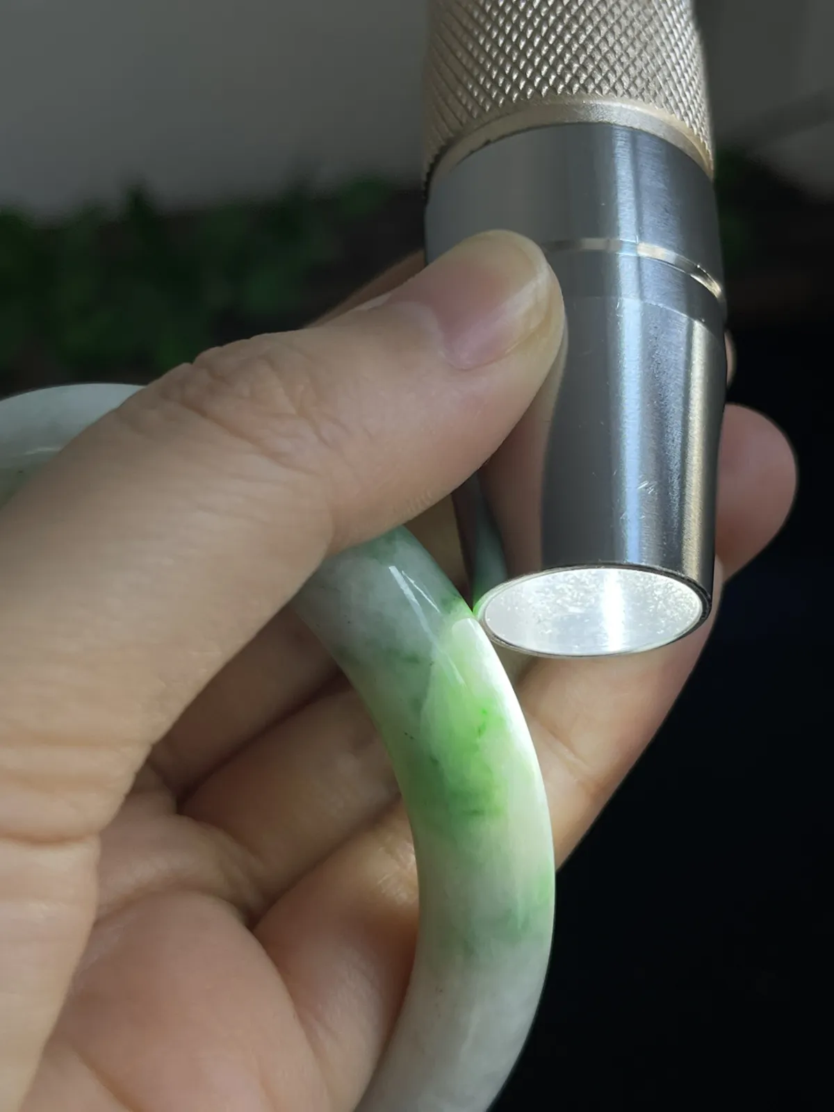 圆镯52.2圈口，翡翠手镯