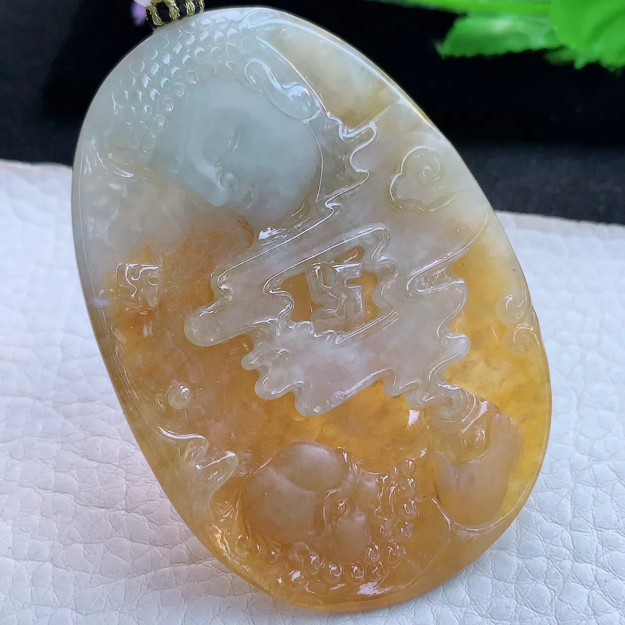 yl实拍72.3*51.2*10特色缅甸翡翠精雕冰双彩一念之间玉挂件