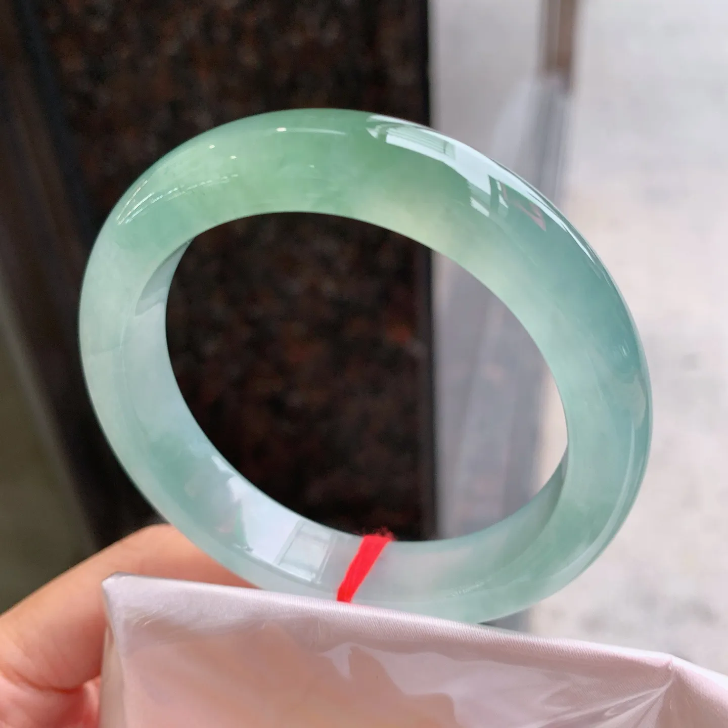 正圈冰黄翡 无瑕 尺寸：57/12.3/9  冰润