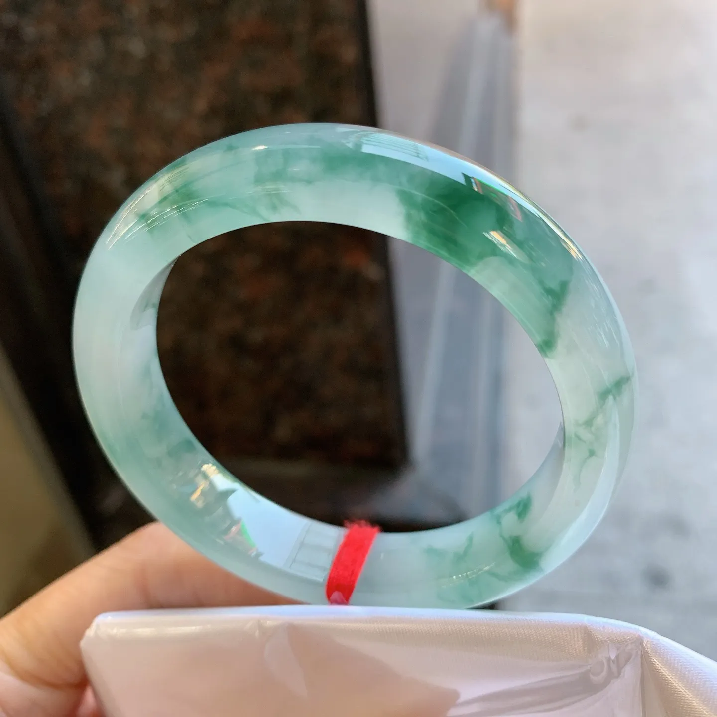 正圈冰飘花 无瑕 尺寸：56/12.2/8.8  冰润