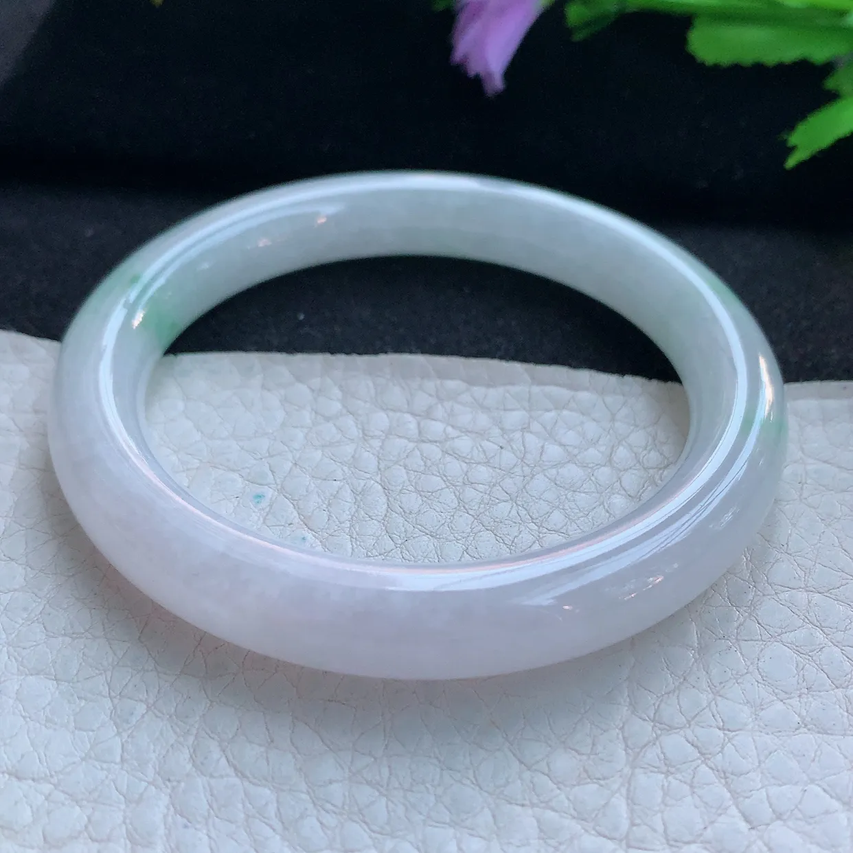 n实拍53.5*9.5*8.8美人镯 天然缅甸翡翠玉手镯飘清爽圆条叮当镯