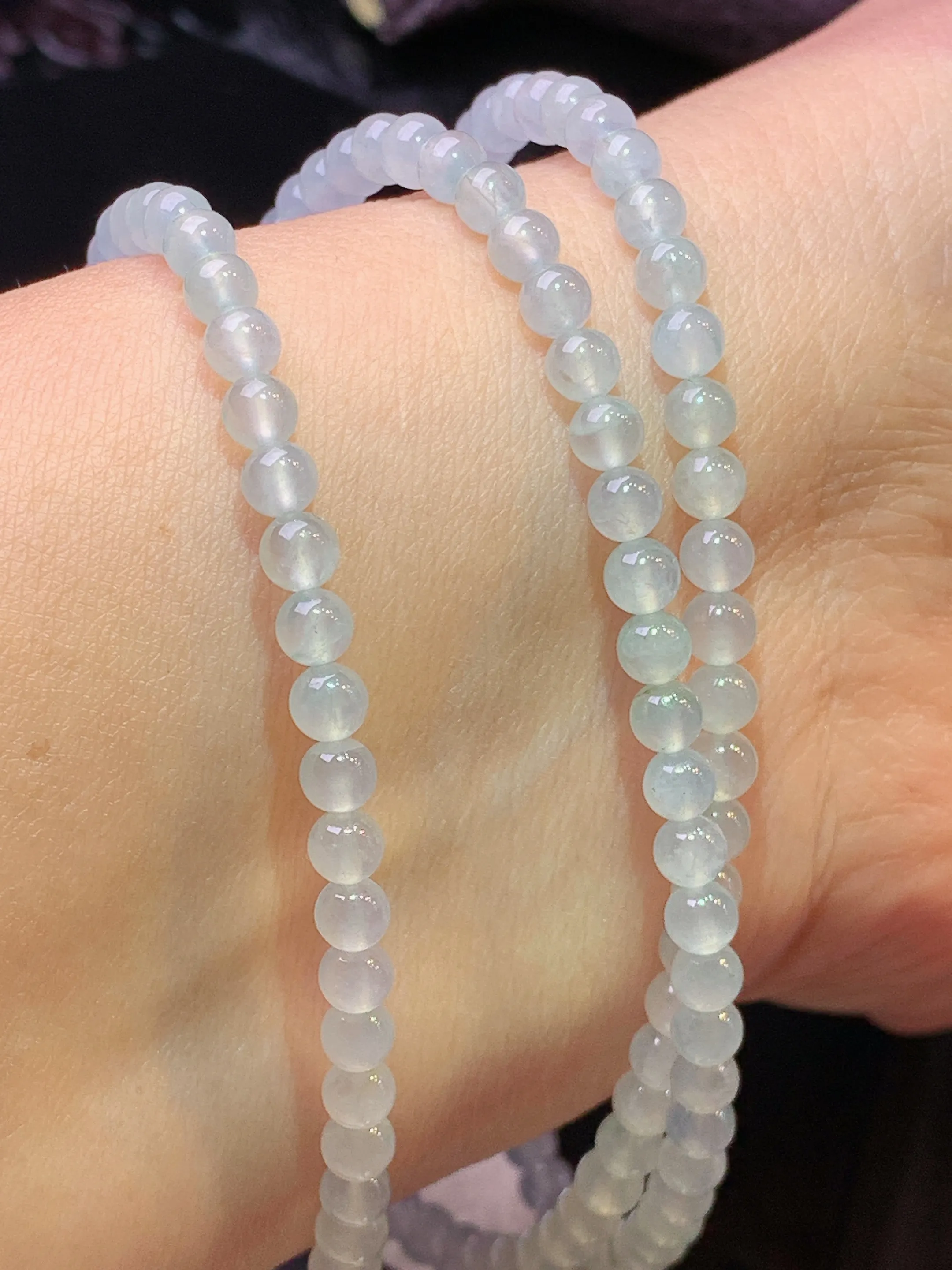 冰种圆珠项链 玉质细腻 色泽艳丽清新 整体尺寸4