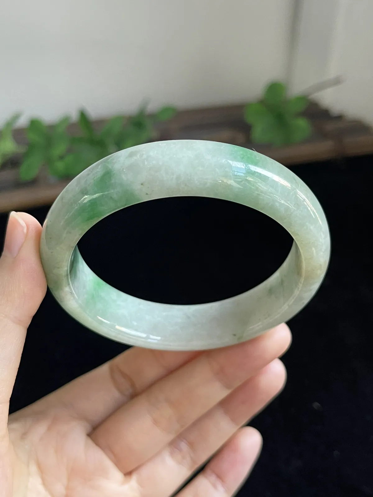 正圈57圈口，翡翠手镯