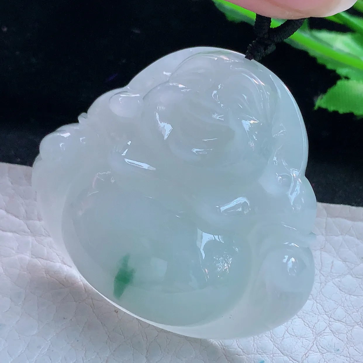 px实拍44.6*49.6*12.5缅甸翡翠精雕飘花饱满大佛公 弥勒佛玉挂件 毛衣坠