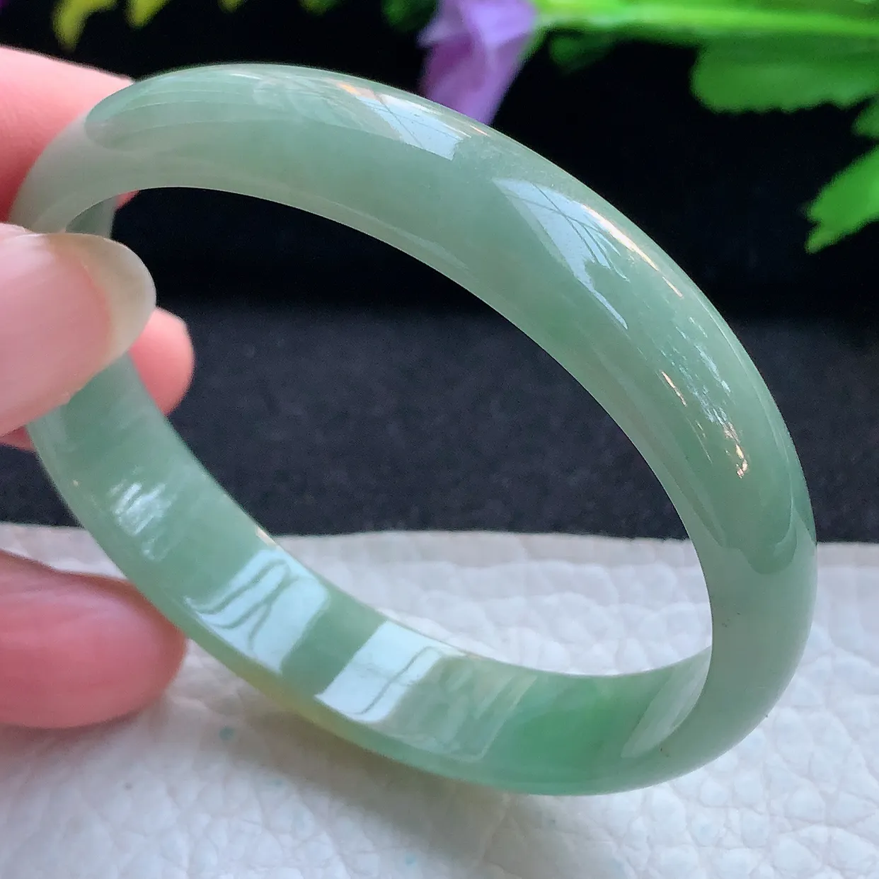 ee实拍56*49*12.3*8.2贵妃镯 天然缅甸翡翠玉手镯双彩蛋形宽边玉手环