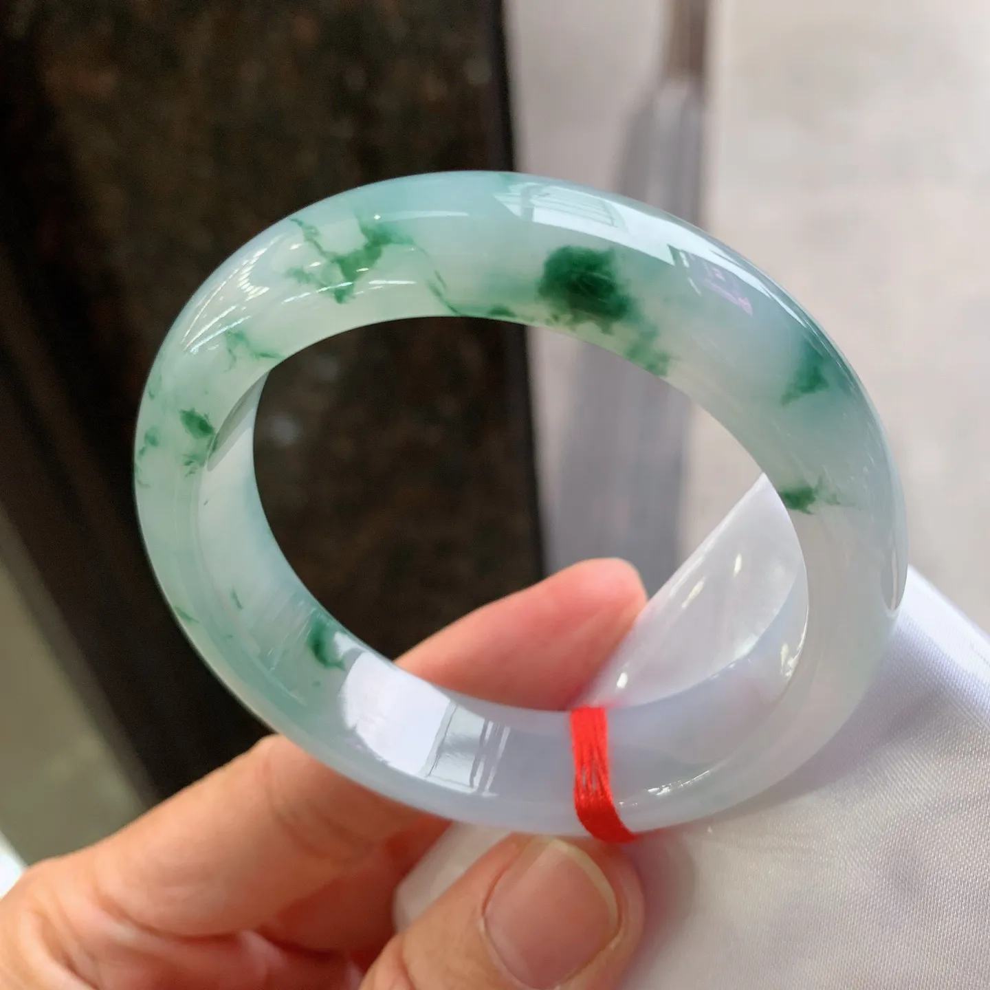 正圈冰飘花 无瑕 尺寸：54.3/14/9 冰润