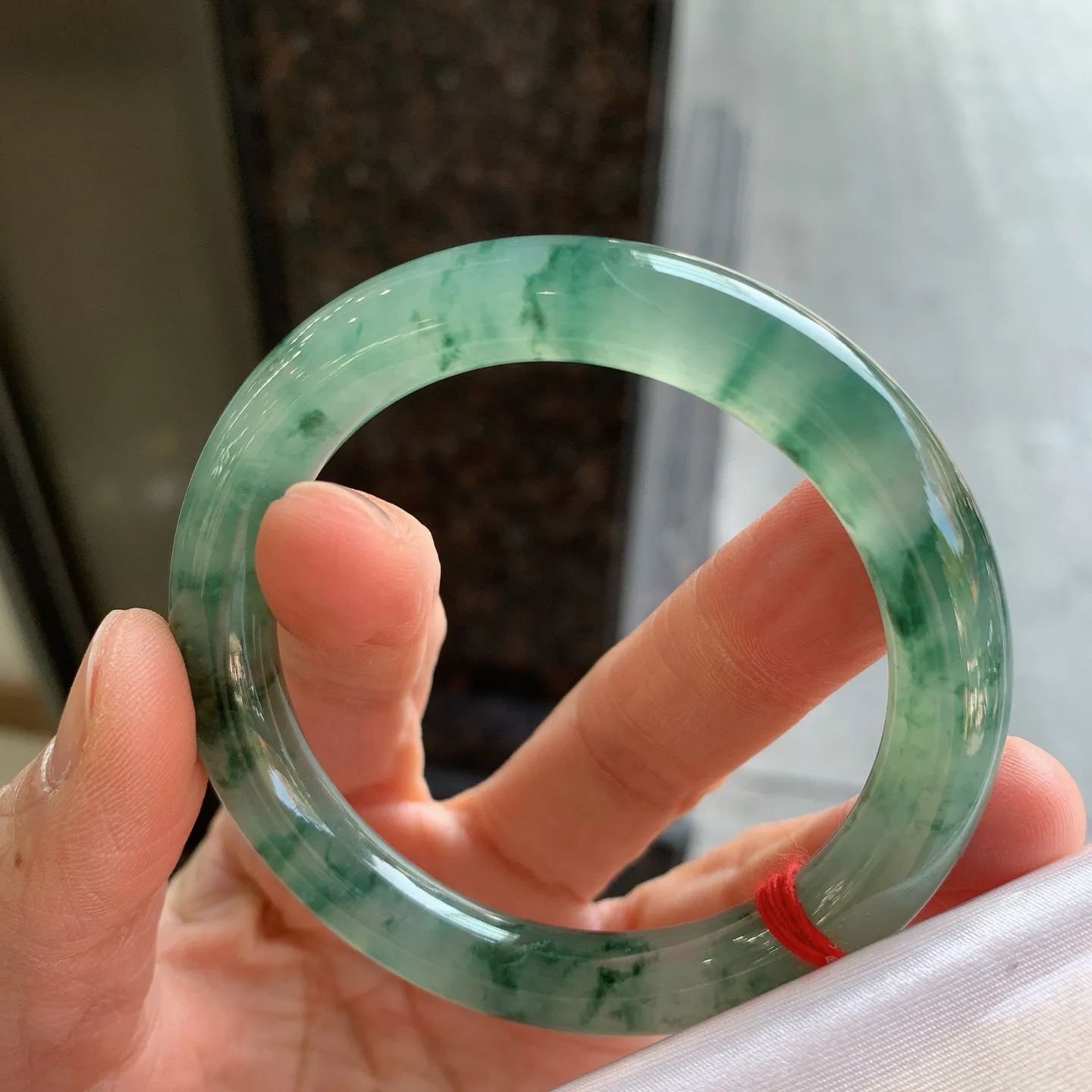 圆条冰飘花 无瑕 尺寸：54.2/9.5  冰润