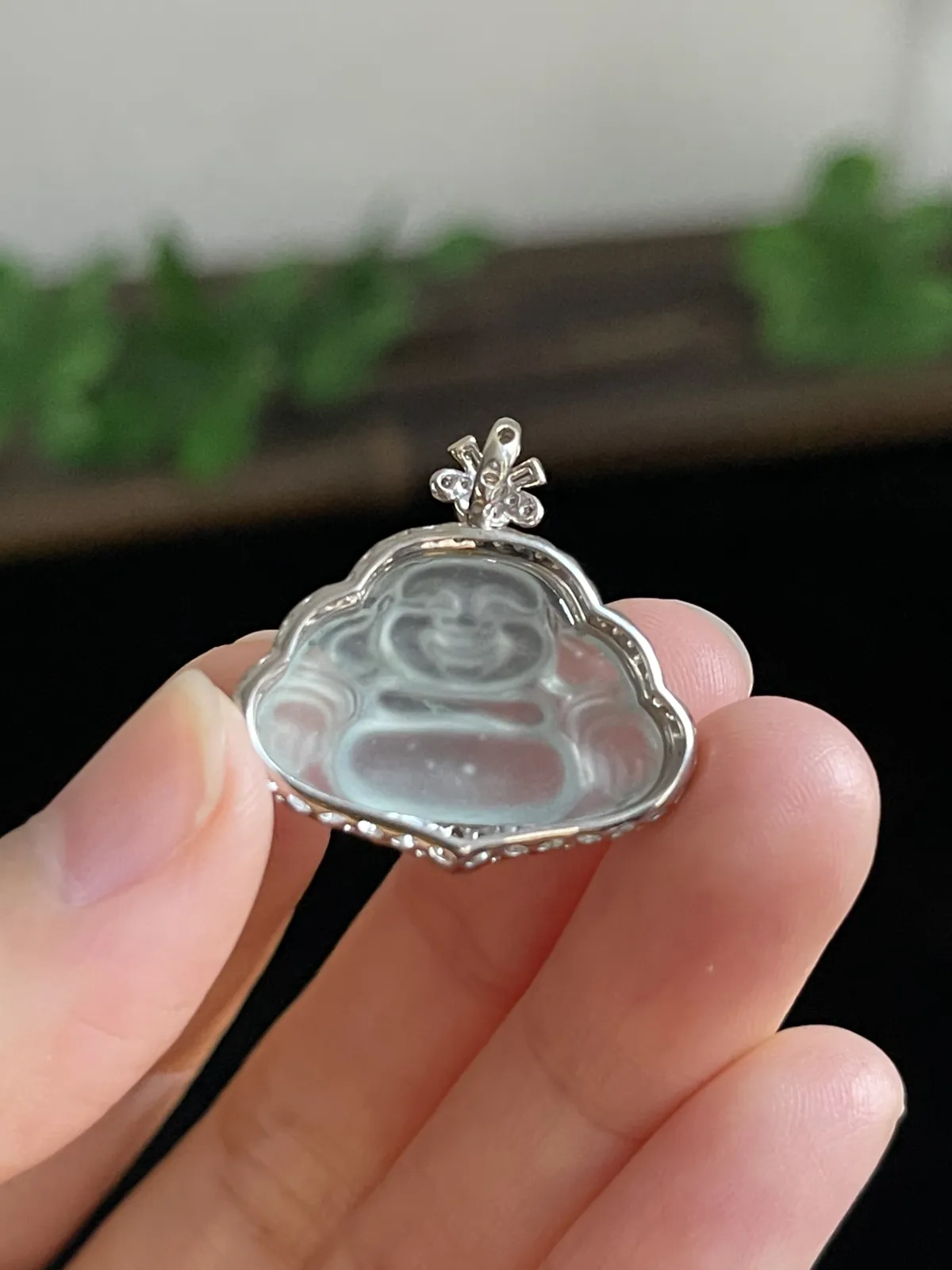 翡翠佛，印记：G18K,伴钻石