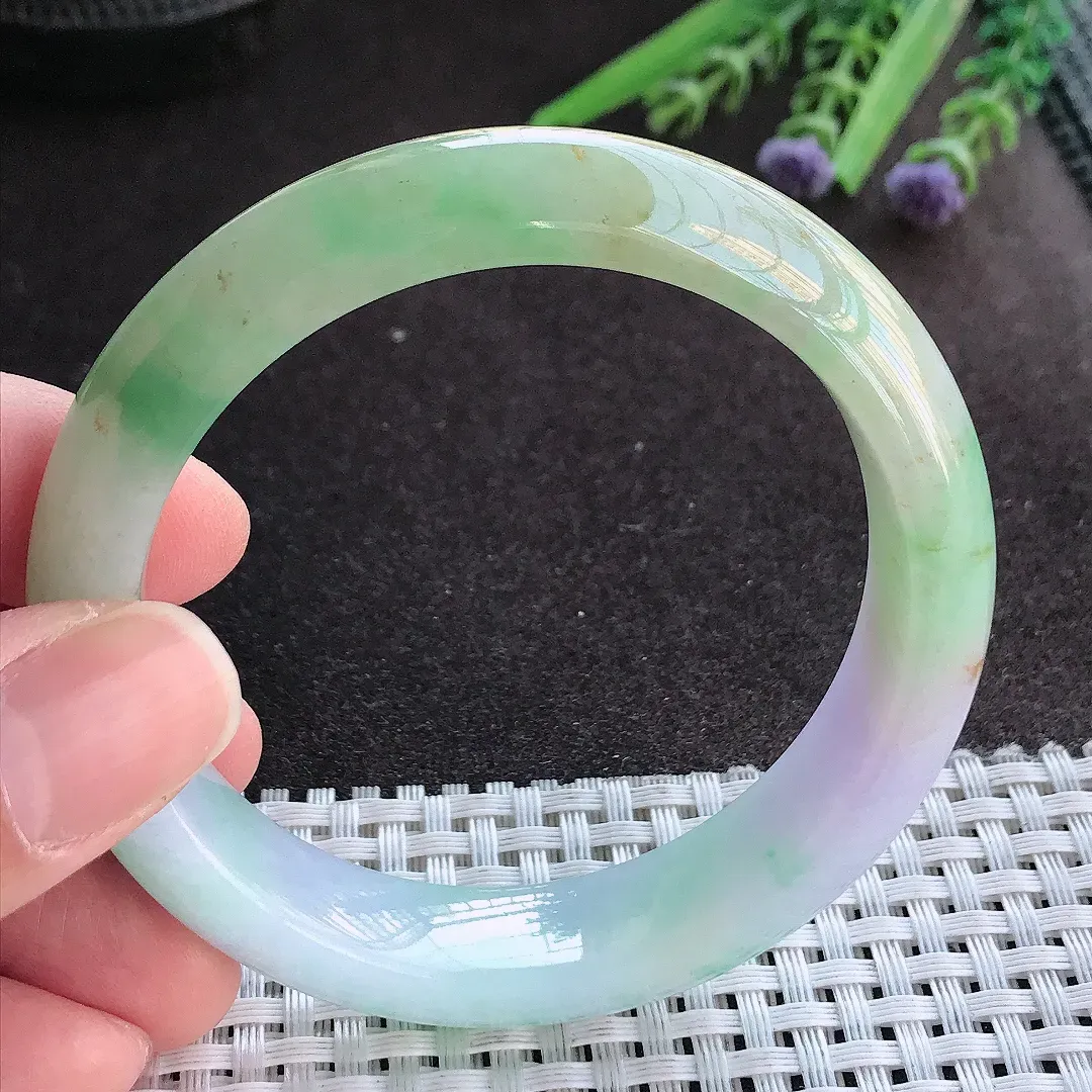 实拍A货翡翠56/13.1/8.5老坑精美冰润特色春带彩手镯宽边玉镯手环