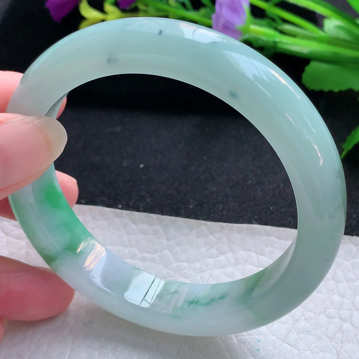 yh实拍59*13*9平安镯 天然缅甸翡翠玉手镯飘绿厚装宽边玉手环