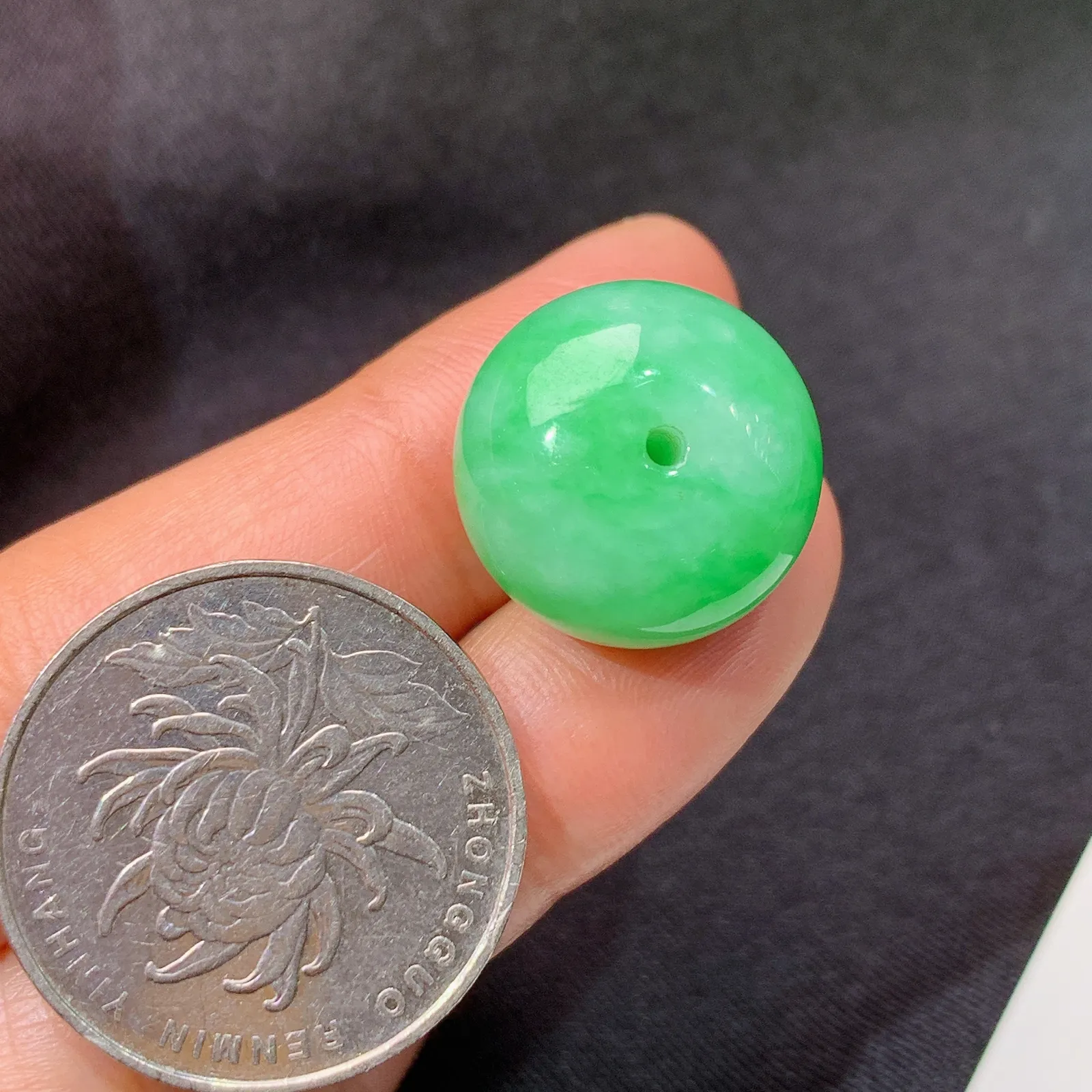 飘绿平安扣吊坠 镶嵌佳品，冰润细腻，种水足，J34 尺寸17.2*12.3