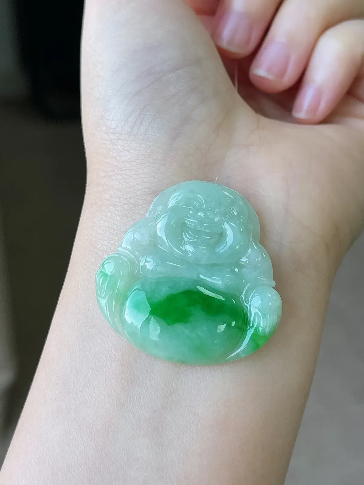 翡翠糯化种飘绿吊坠