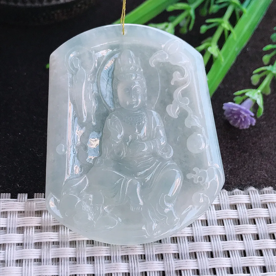 实拍A货翡翠53.8/44.3/4.5老坑秀气冰润起胶观音菩萨吊坠翡翠挂件