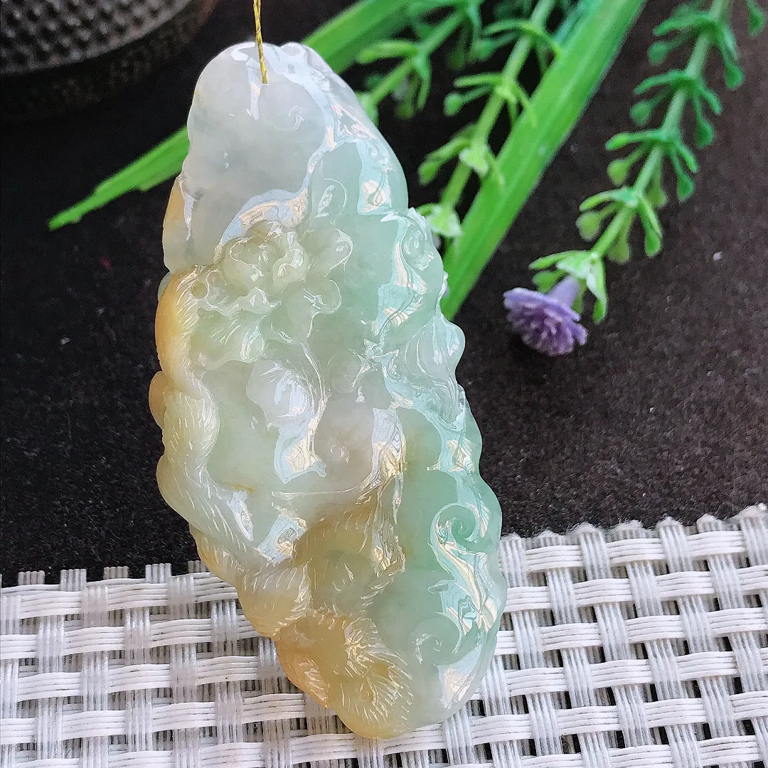 实拍A货翡翠64.5/29.6/10老坑精美三彩龙凤呈祥吊坠翡翠龙凤牌挂件