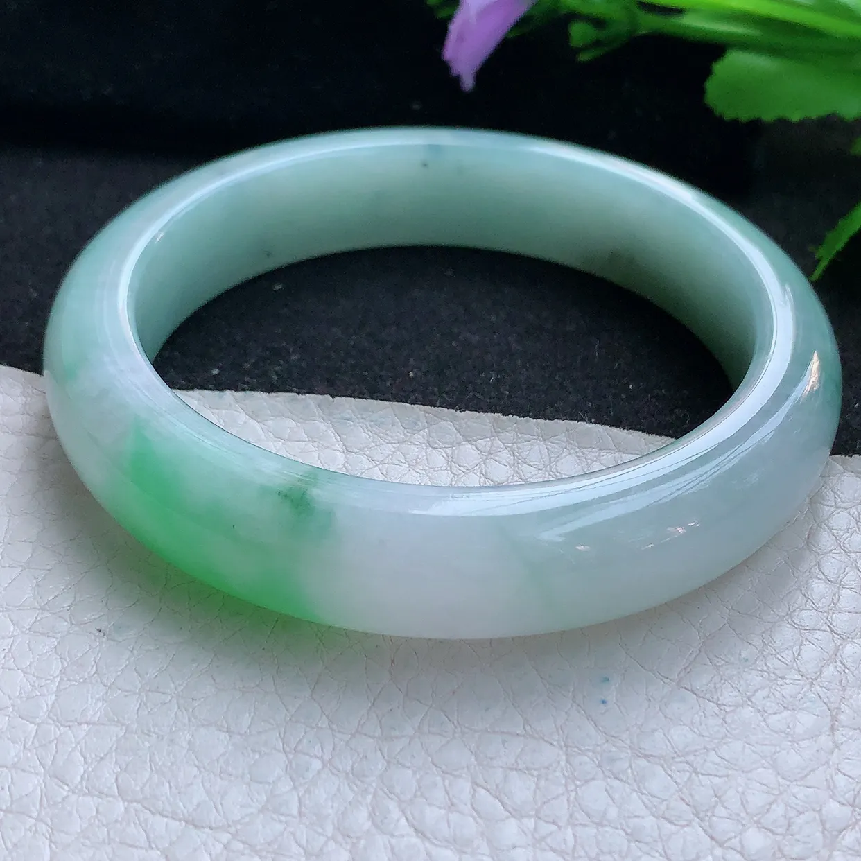 yh实拍59*13*9平安镯 天然缅甸翡翠玉手镯飘绿厚装宽边玉手环