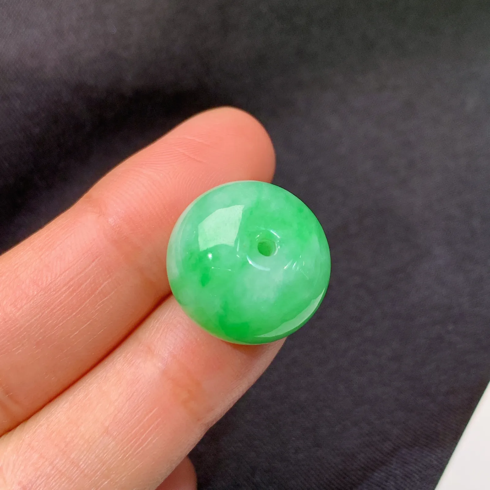 飘绿平安扣吊坠 镶嵌佳品，冰润细腻，种水足，J34 尺寸17.2*12.3