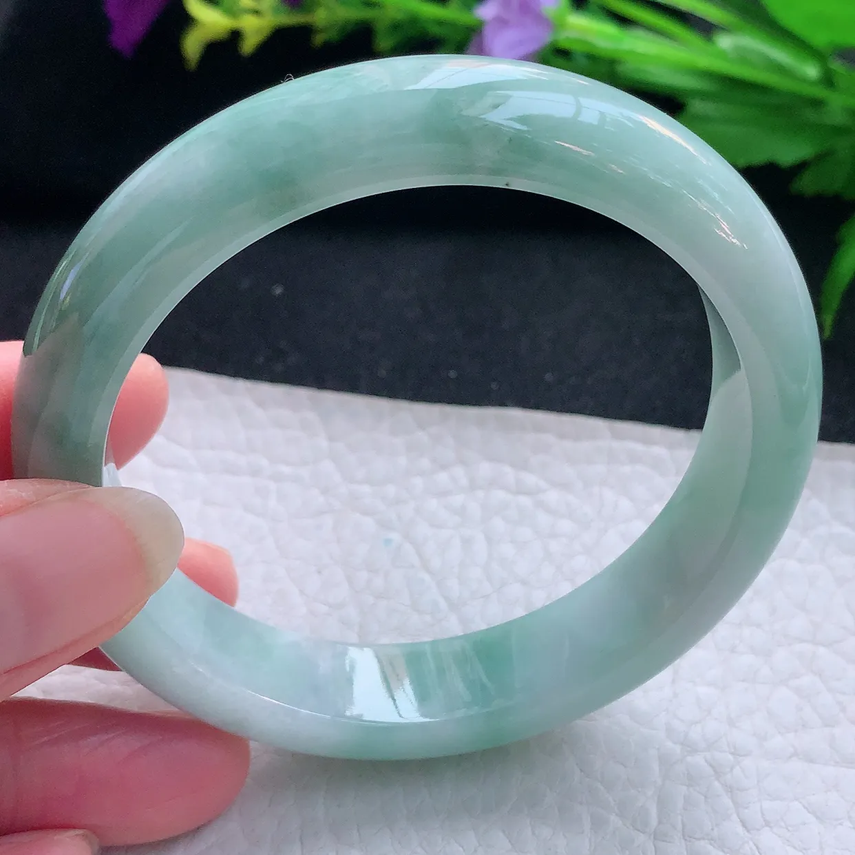 js实拍58.5*13*8.3平安镯 天然缅甸翡翠玉手镯飘花水润宽边玉手环