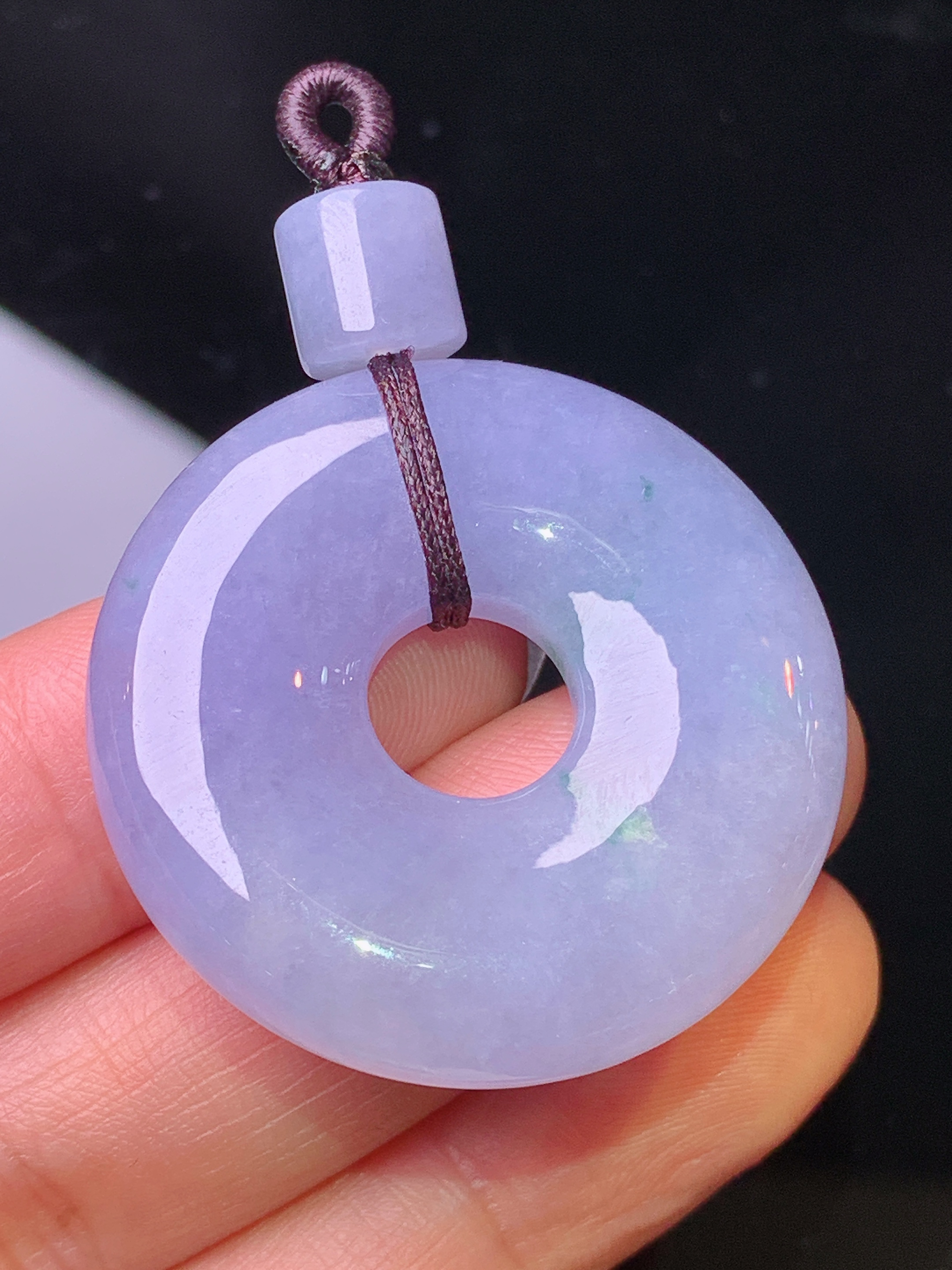 紫罗兰平安环吊坠 玉质细腻 色泽艳丽清新 整体尺寸33.4*7.2