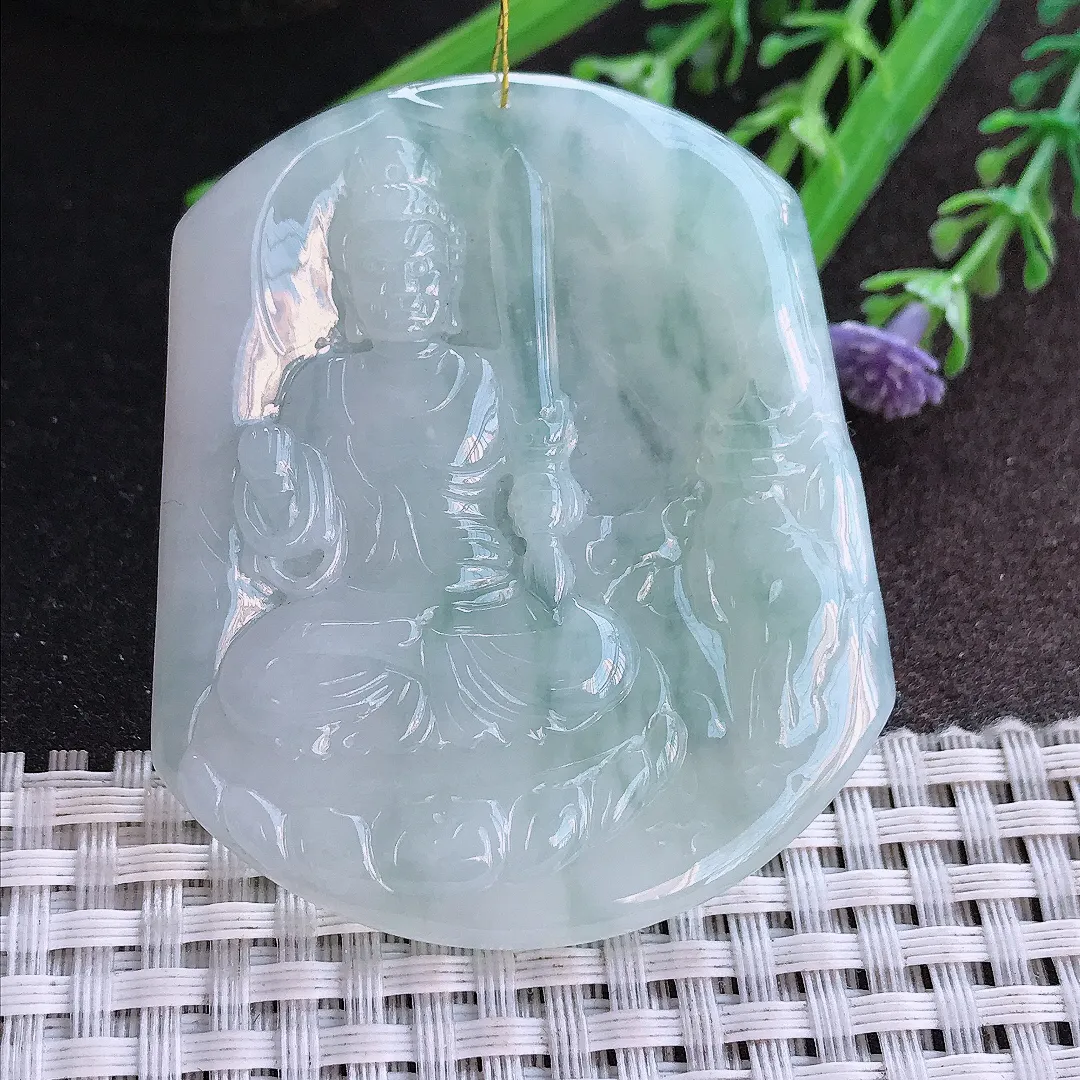 实拍A货翡翠53.8/44.3/4.5老坑冰胶水灵不动明王吊坠翡翠挂件