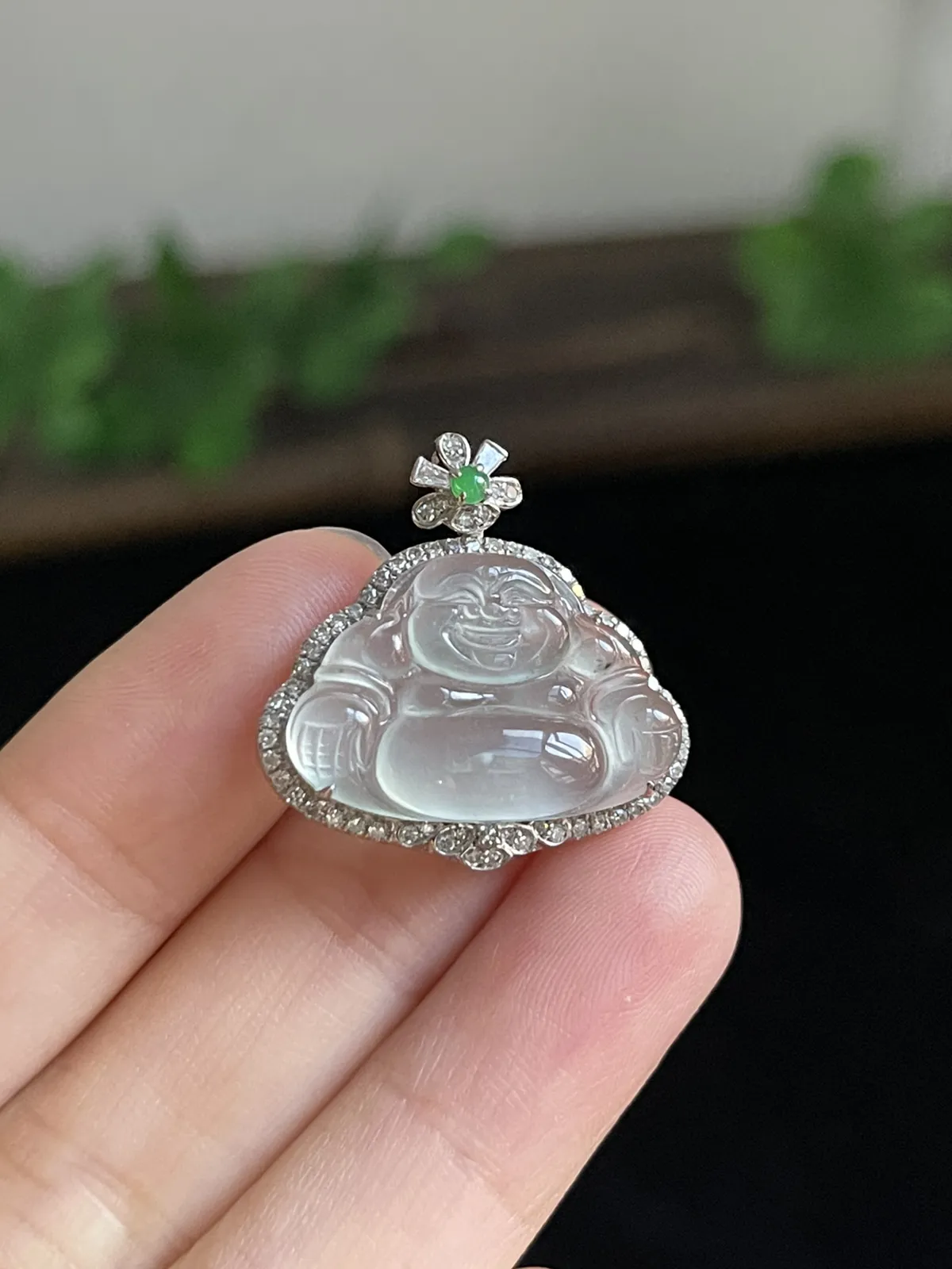 翡翠佛，印记：G18K,伴钻石