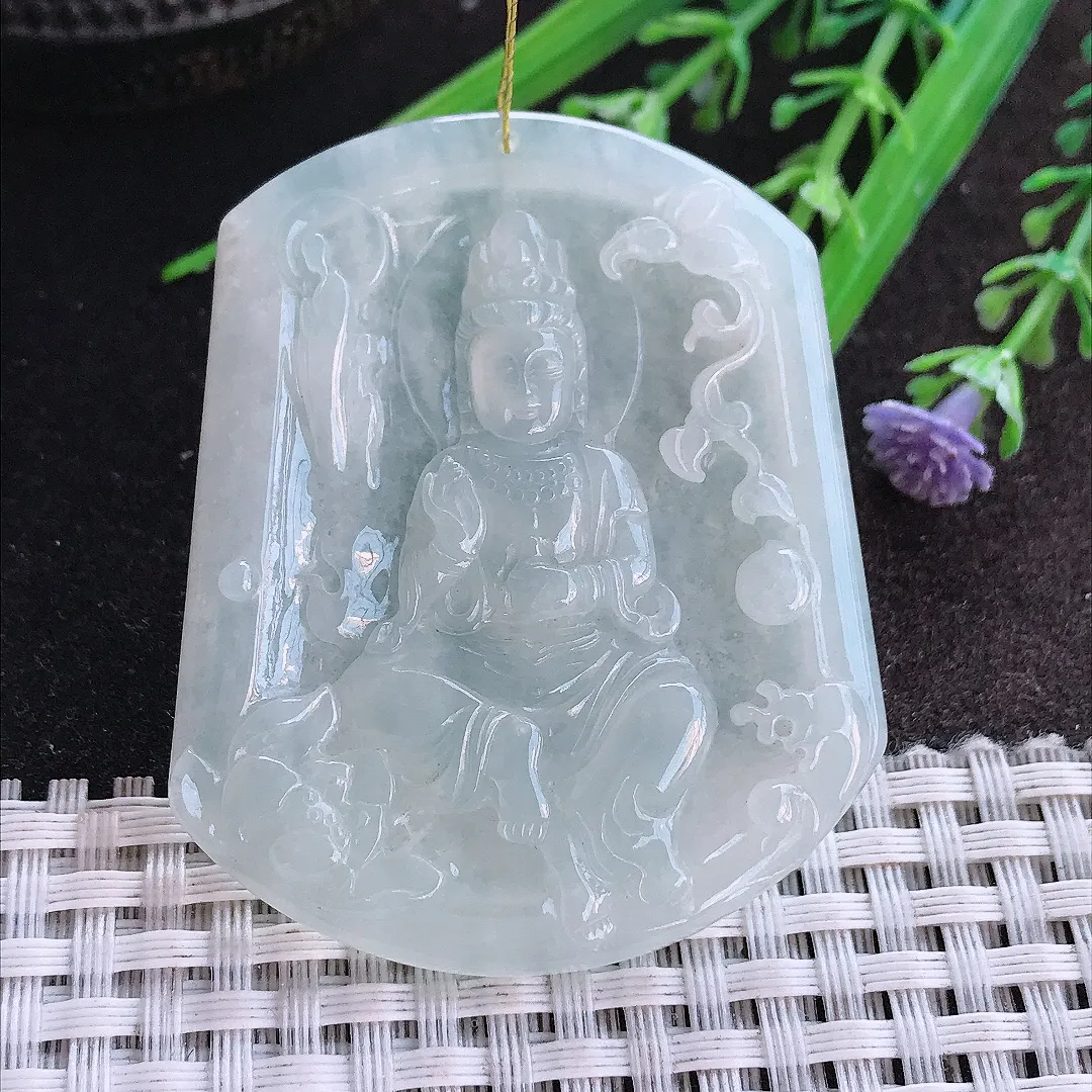 实拍A货翡翠53.8/44.3/4.5老坑秀气冰润起胶观音菩萨吊坠翡翠挂件