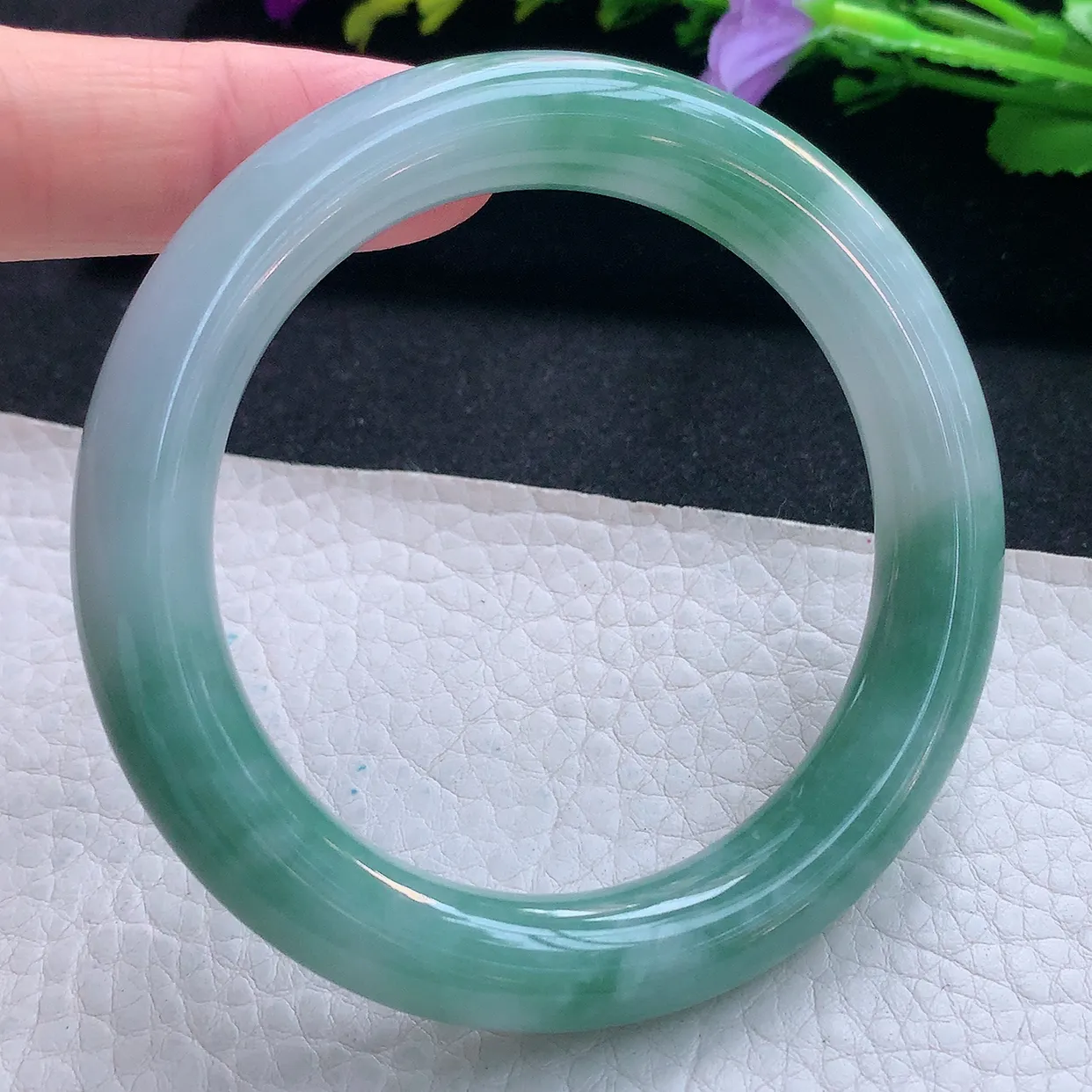 z实拍55*10.8*10.3美人镯 天然缅甸翡翠玉手镯水润飘花圆条玉手环