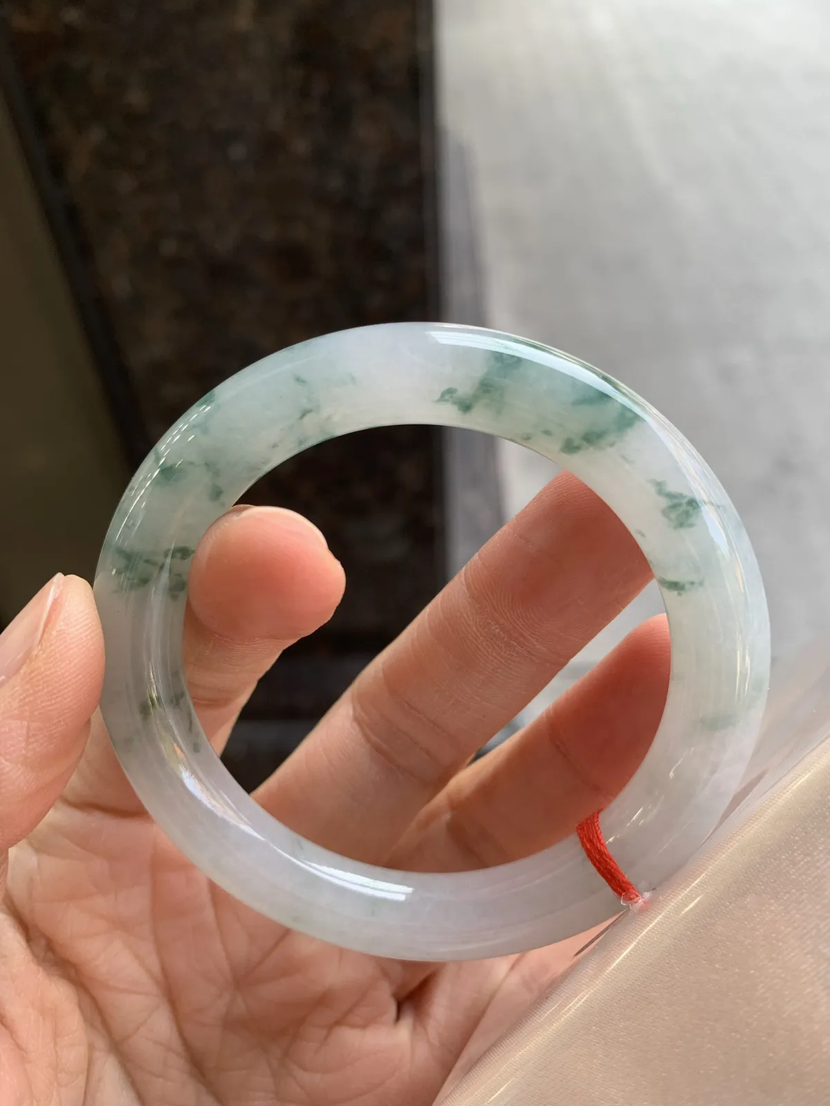 圆条飘花  尺寸：53.8/9.6/10  清爽