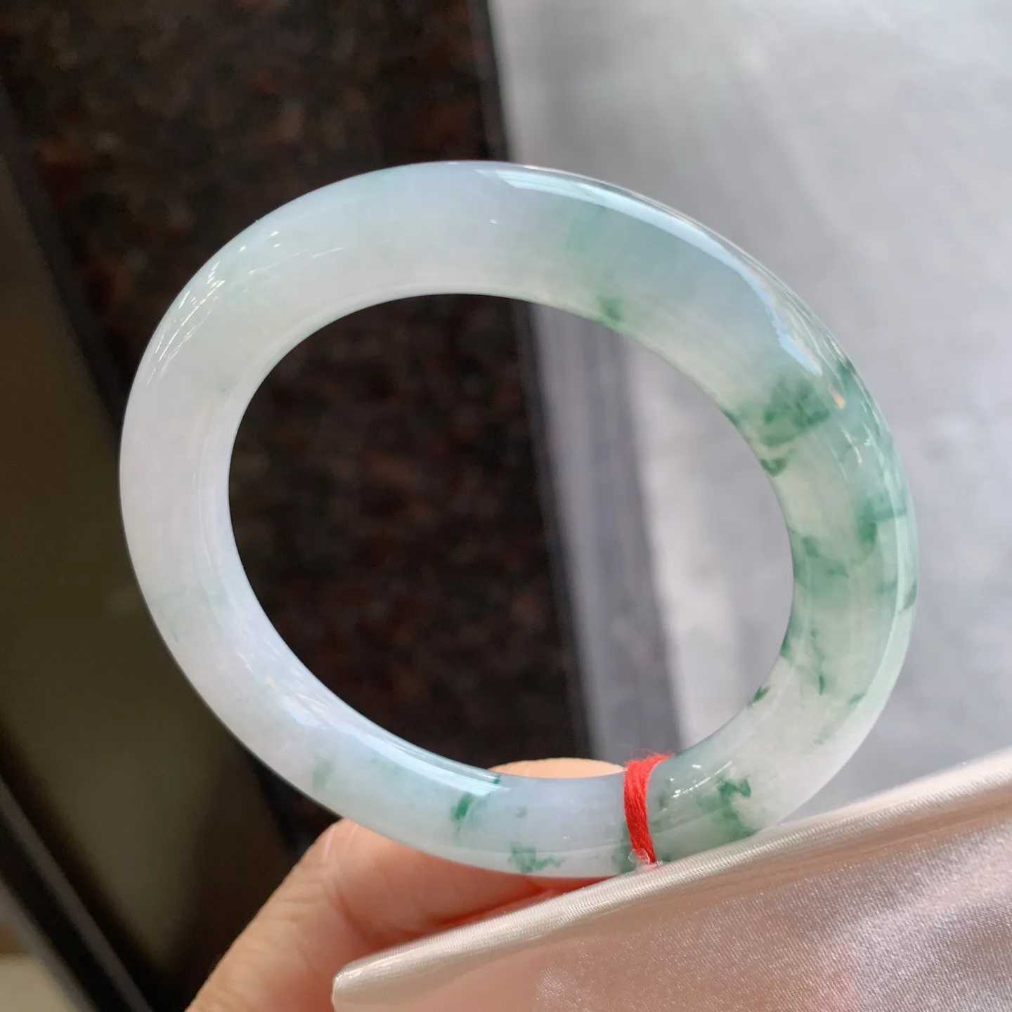 圆条飘花  尺寸：53.8/9.6/10  清爽