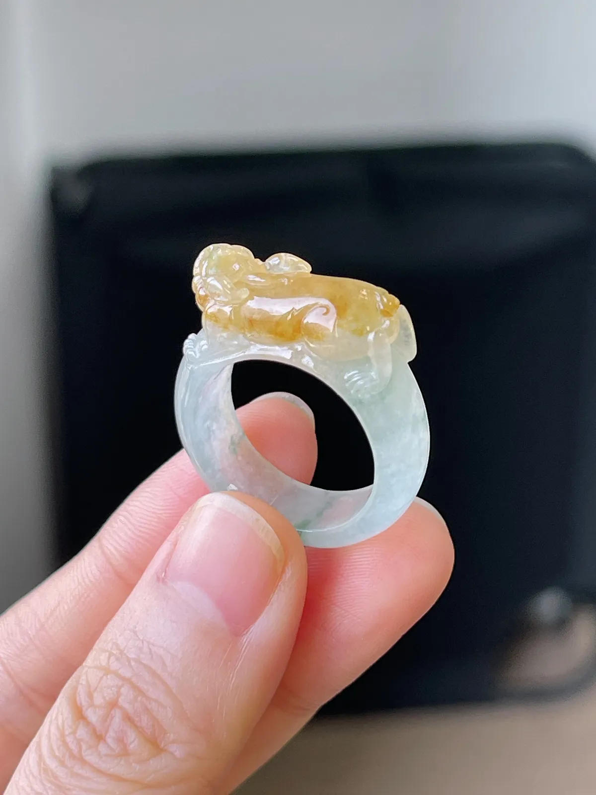 翡翠冰糯种黄加绿戒指