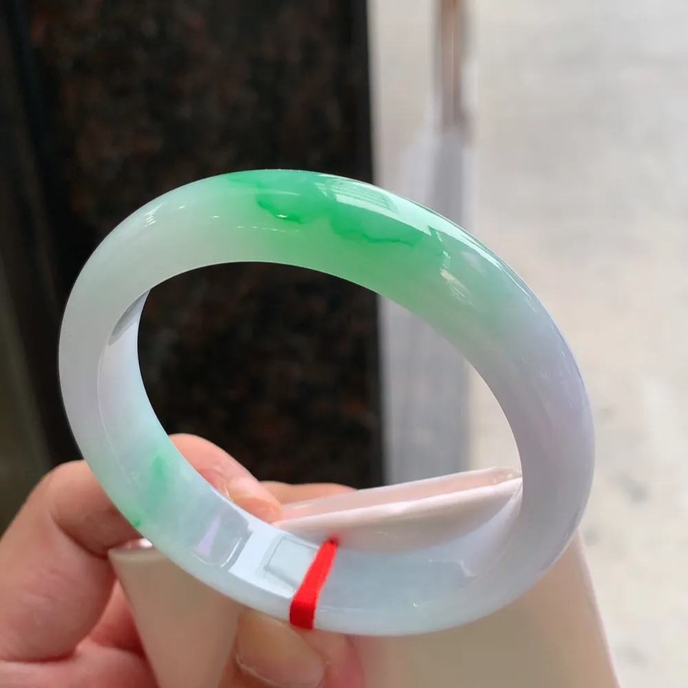 正圈一大圈春彩 无瑕 尺寸:57.1/13.2/8.1 色好