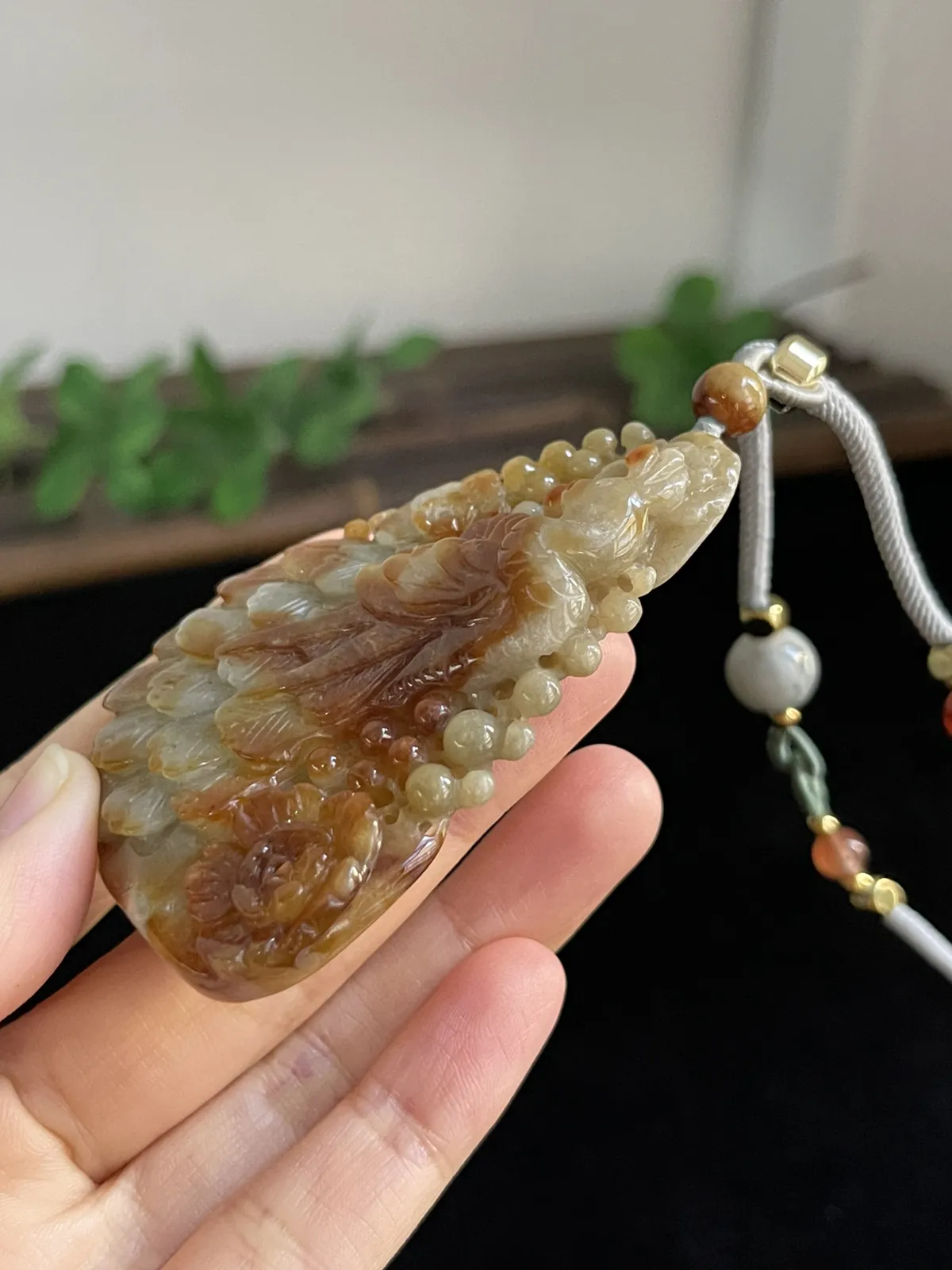 翡翠龙/凤，配珠未测