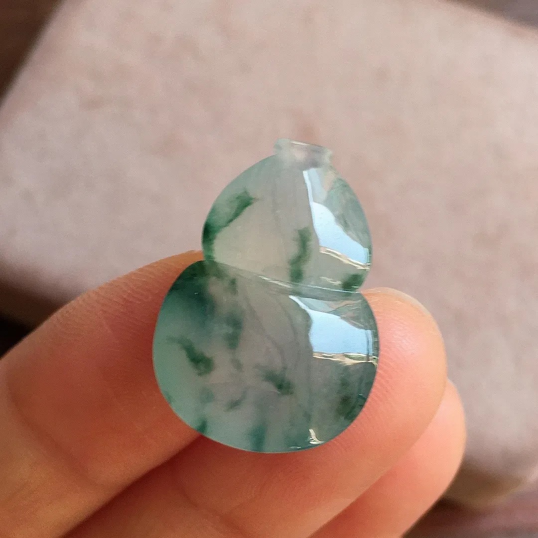 冰飘花葫芦，冰润饱满，玉质细腻，种水足，001 尺寸24.1*16.2*7.8