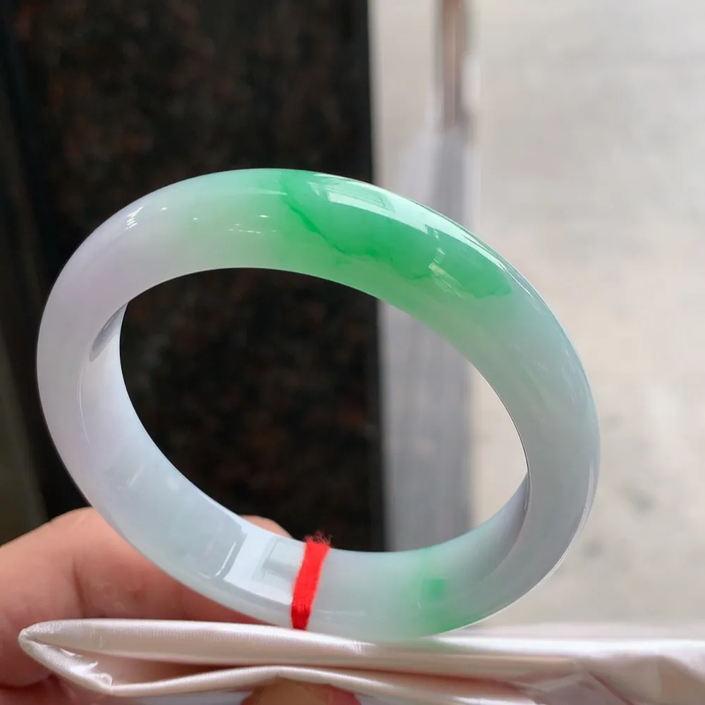 正圈一大圈春彩 无瑕 尺寸:57.1/13.2/8.1 色好