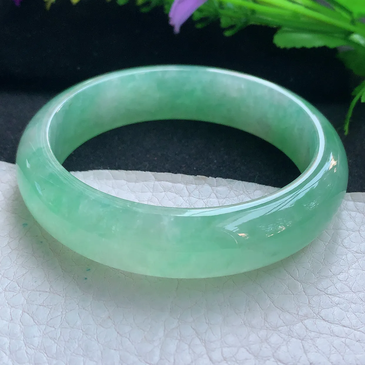 nr收藏款58.5*14.8*7.8平安镯 天然缅甸翡翠玉手镯冰绿？宽边玉手环