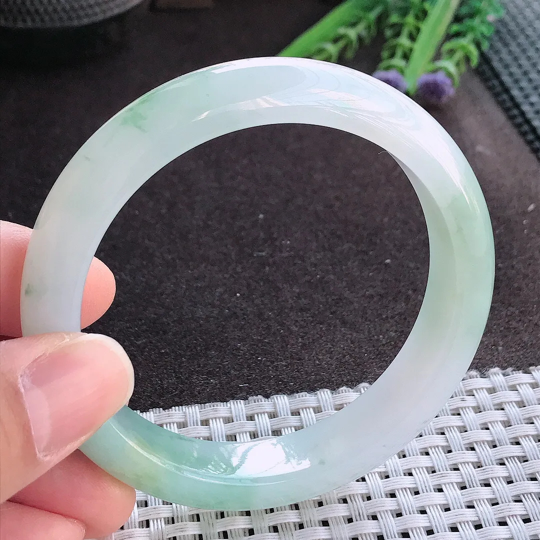 实拍A货翡翠58/12.5/8.3老坑冰胶水灵冰飘花手镯宽边玉镯手环