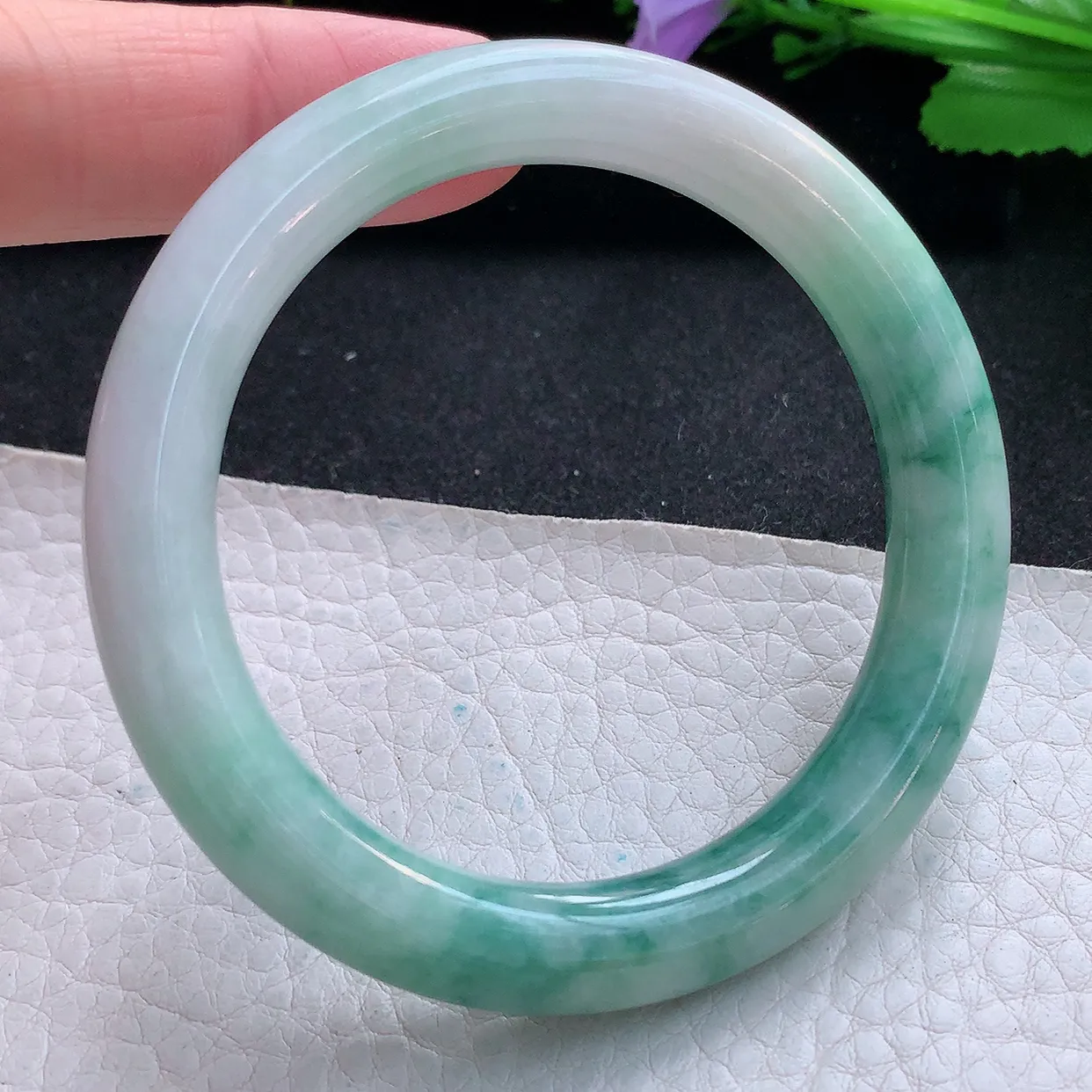 ee实拍53.5*9.4*8.8美人镯 天然缅甸翡翠玉手镯水润飘花圆条美人镯