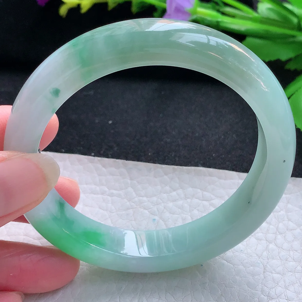 yh实拍59*13*9平安镯 天然缅甸翡翠玉手镯飘绿厚装宽边玉手环