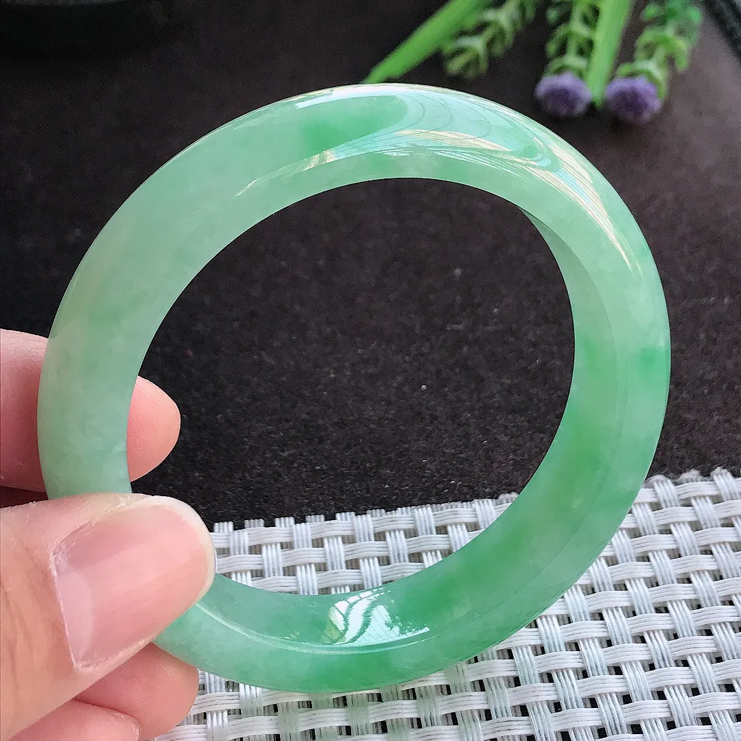 实拍A货翡翠54.5/12.7/8.6老坑冰润水灵冰晴满绿手镯宽边玉镯手环